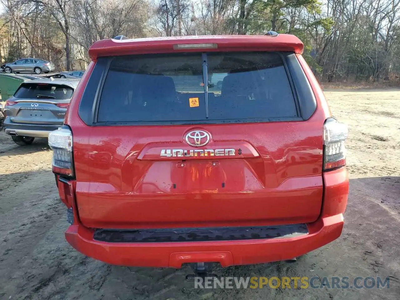 6 fotografías del automóvil dañado JTEMU5JR0R6271081 TOYOTA 4RUNNER 2024