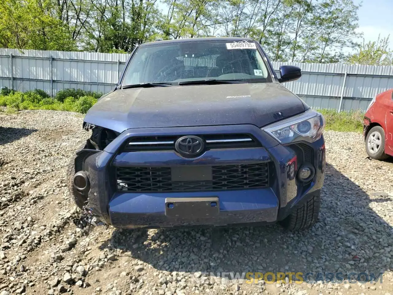 5 fotografías del automóvil dañado JTEMU5JR0R6301129 TOYOTA 4RUNNER 2024