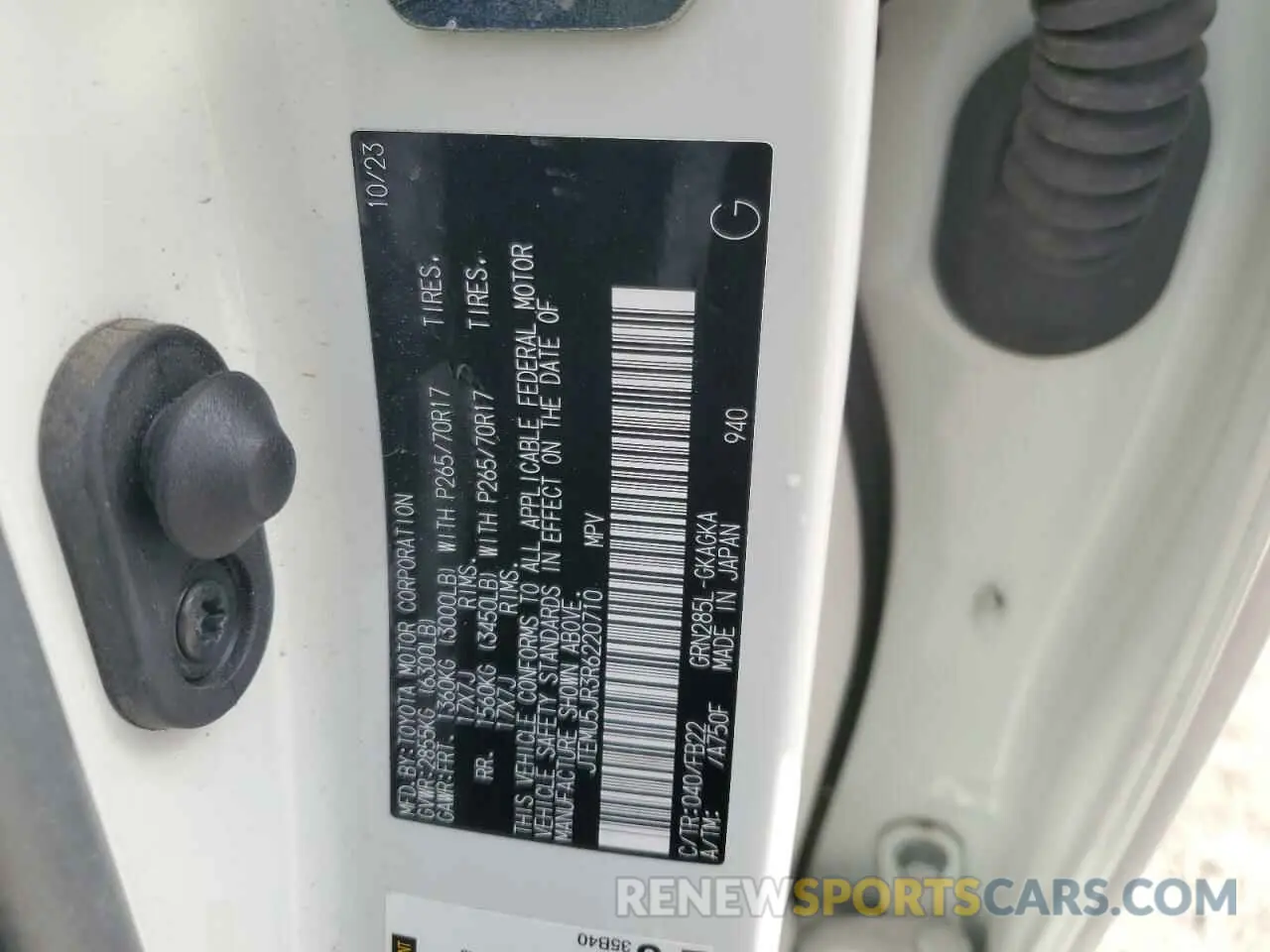13 fotografías del automóvil dañado JTEMU5JR3R6220710 TOYOTA 4RUNNER 2024