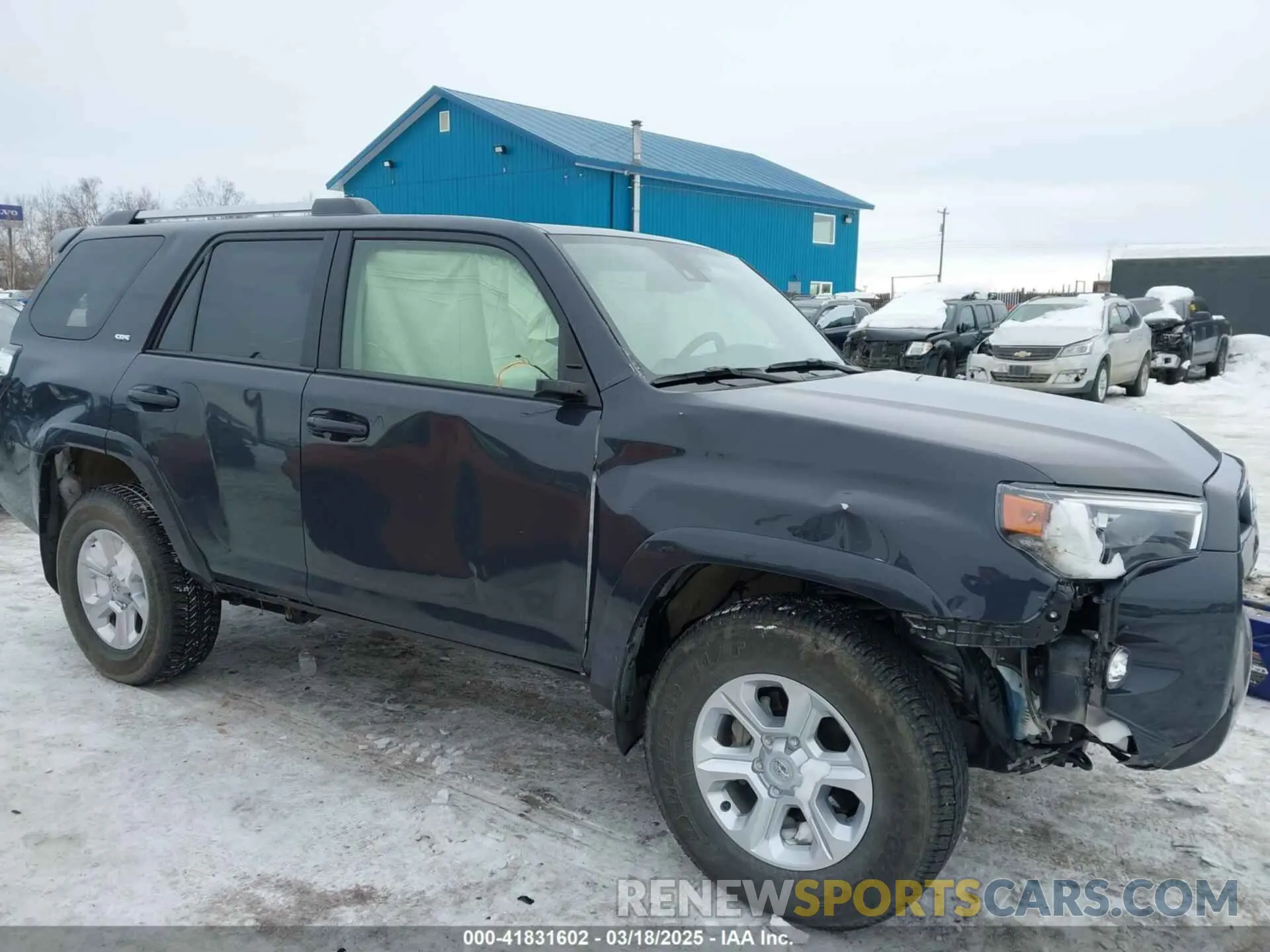 13 fotografías del automóvil dañado JTEMU5JR9R6266395 TOYOTA 4RUNNER 2024