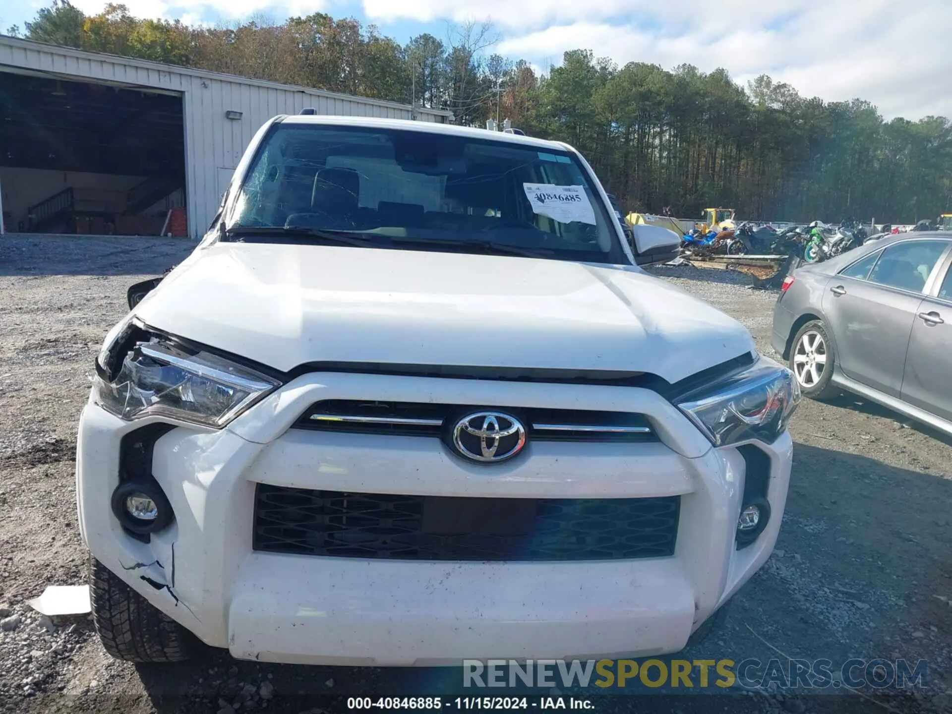 12 fotografías del automóvil dañado JTENU5JR0R6247030 TOYOTA 4RUNNER 2024