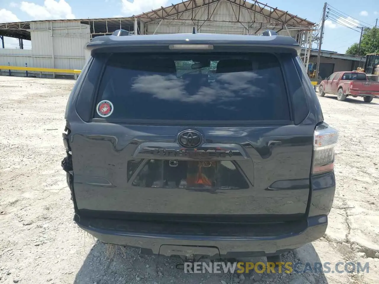 6 fotografías del automóvil dañado JTENU5JR2R6224669 TOYOTA 4RUNNER 2024
