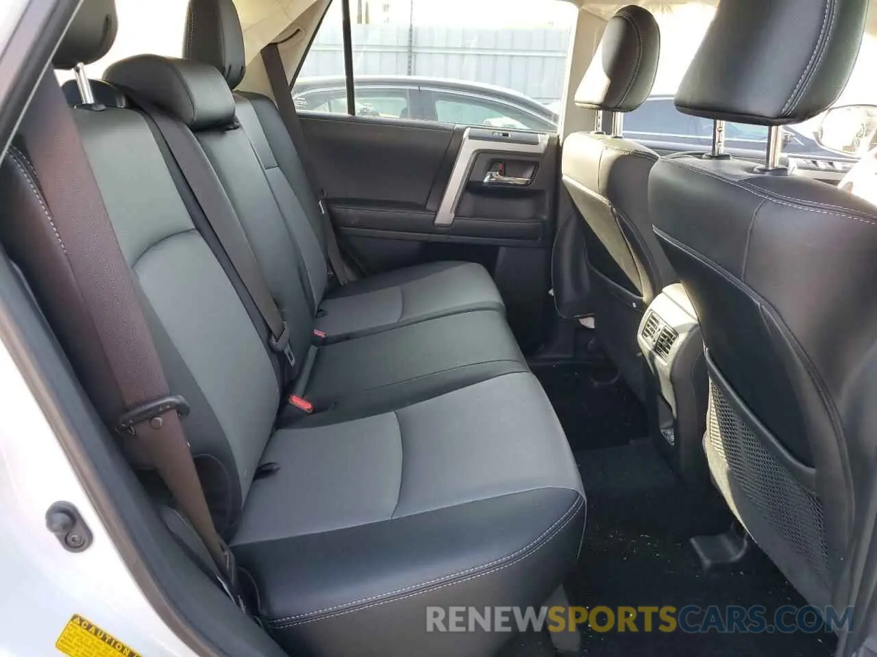 11 fotografías del automóvil dañado JTENU5JR2R6291580 TOYOTA 4RUNNER 2024
