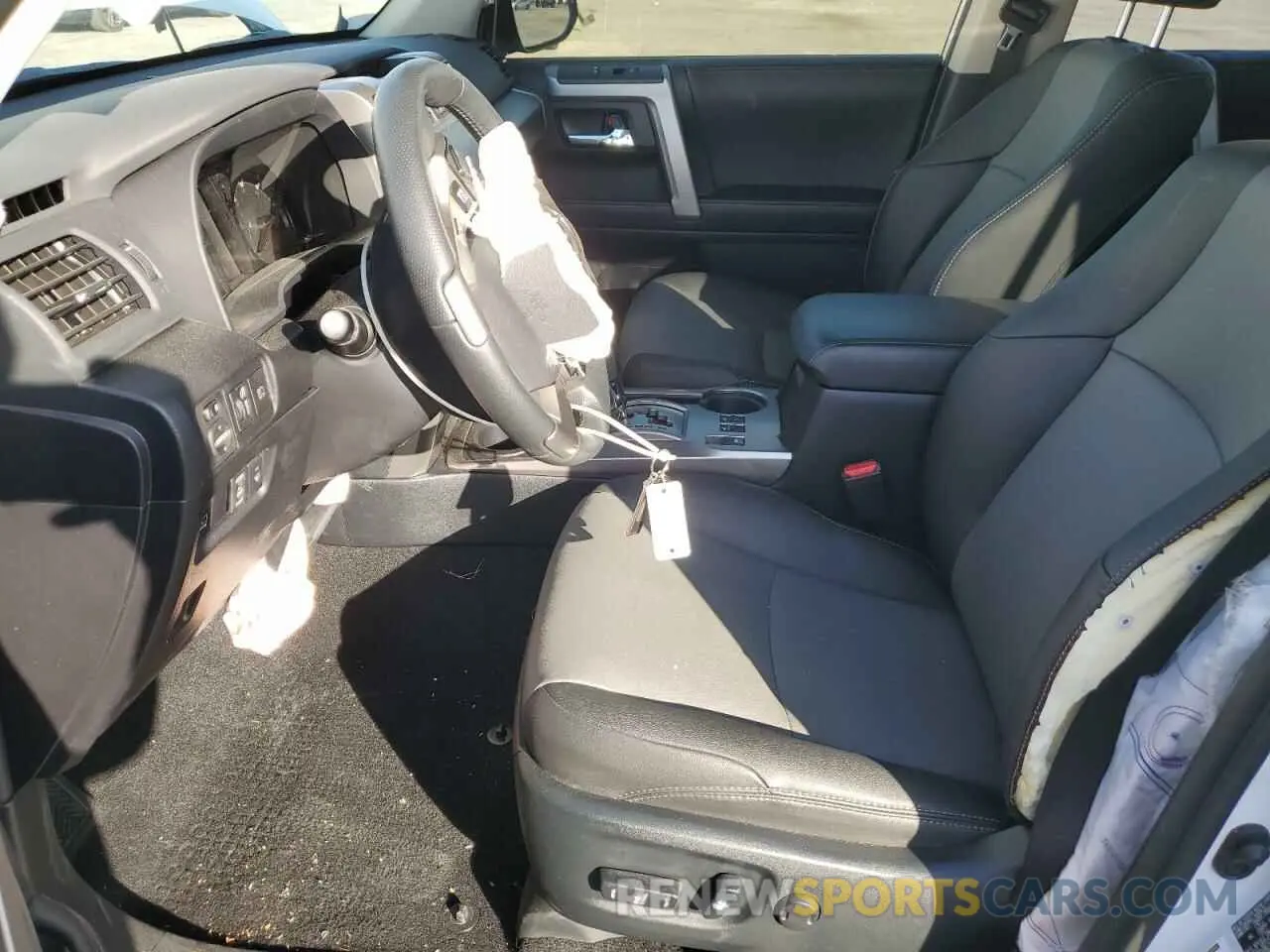 7 fotografías del automóvil dañado JTENU5JR2R6291580 TOYOTA 4RUNNER 2024