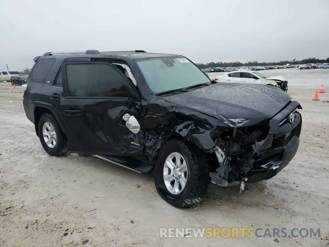 4 fotografías del automóvil dañado JTENU5JR3R6228312 TOYOTA 4RUNNER 2024