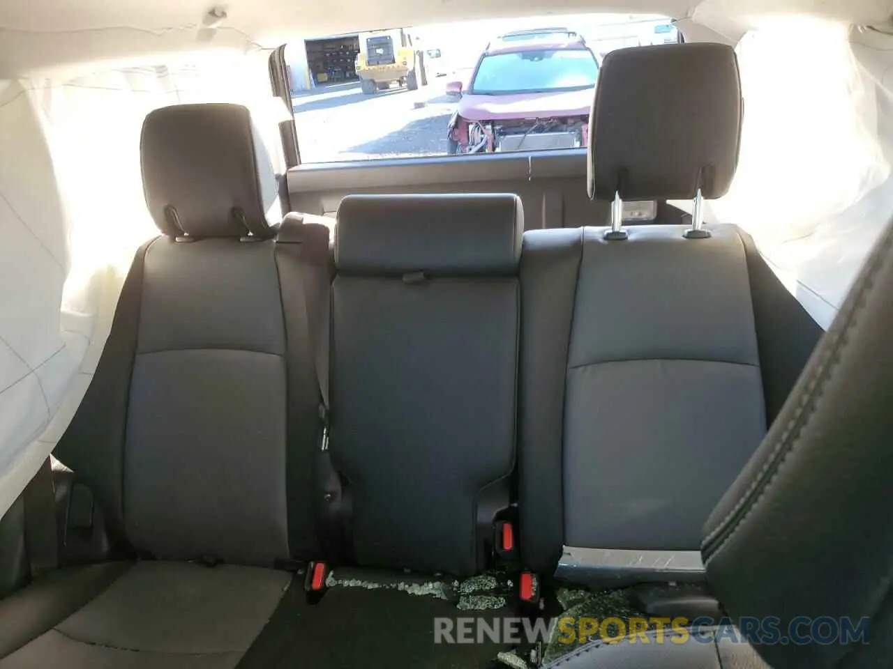10 fotografías del automóvil dañado JTENU5JR3R6288705 TOYOTA 4RUNNER 2024