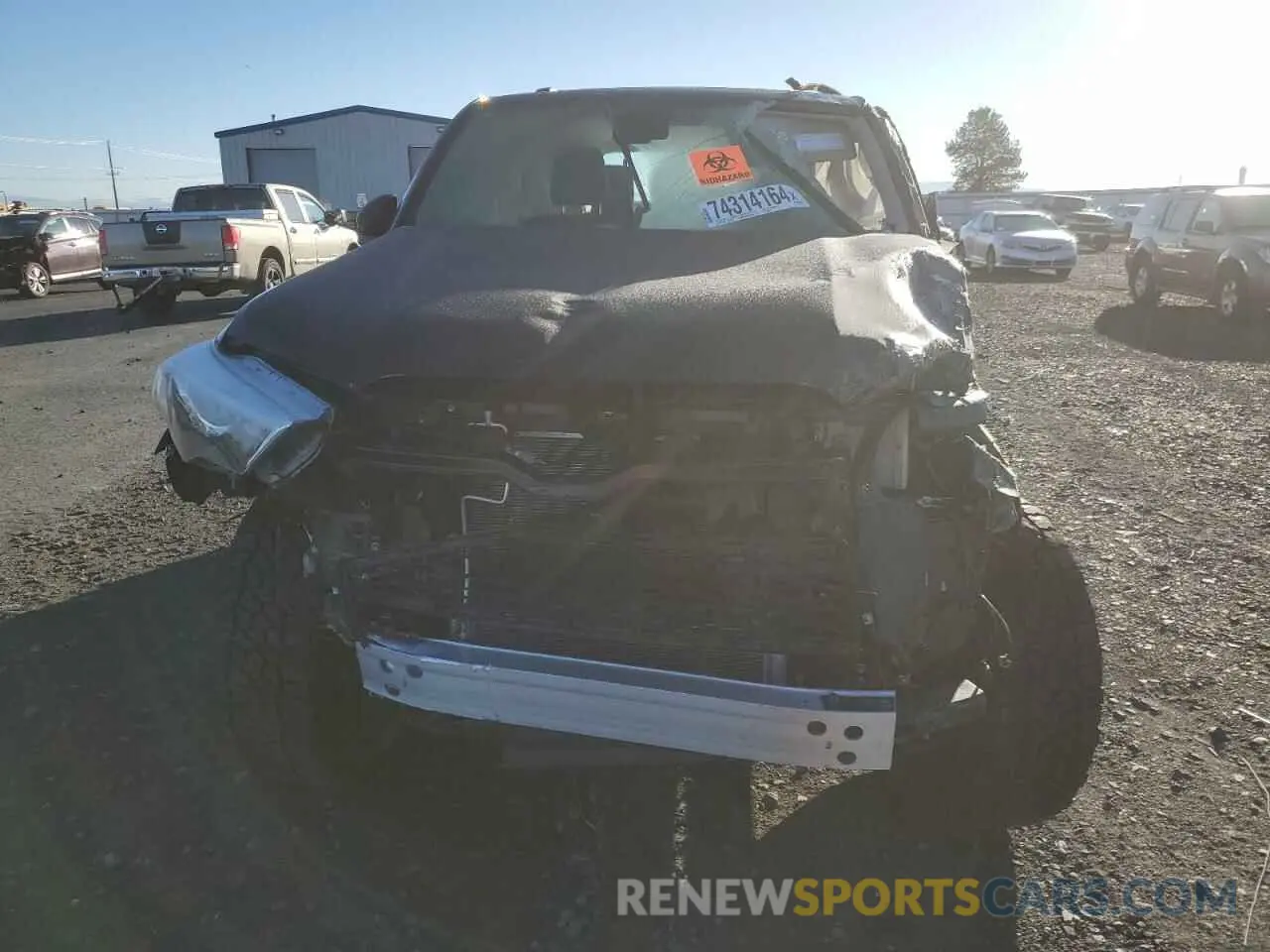 5 fotografías del automóvil dañado JTENU5JR3R6288705 TOYOTA 4RUNNER 2024