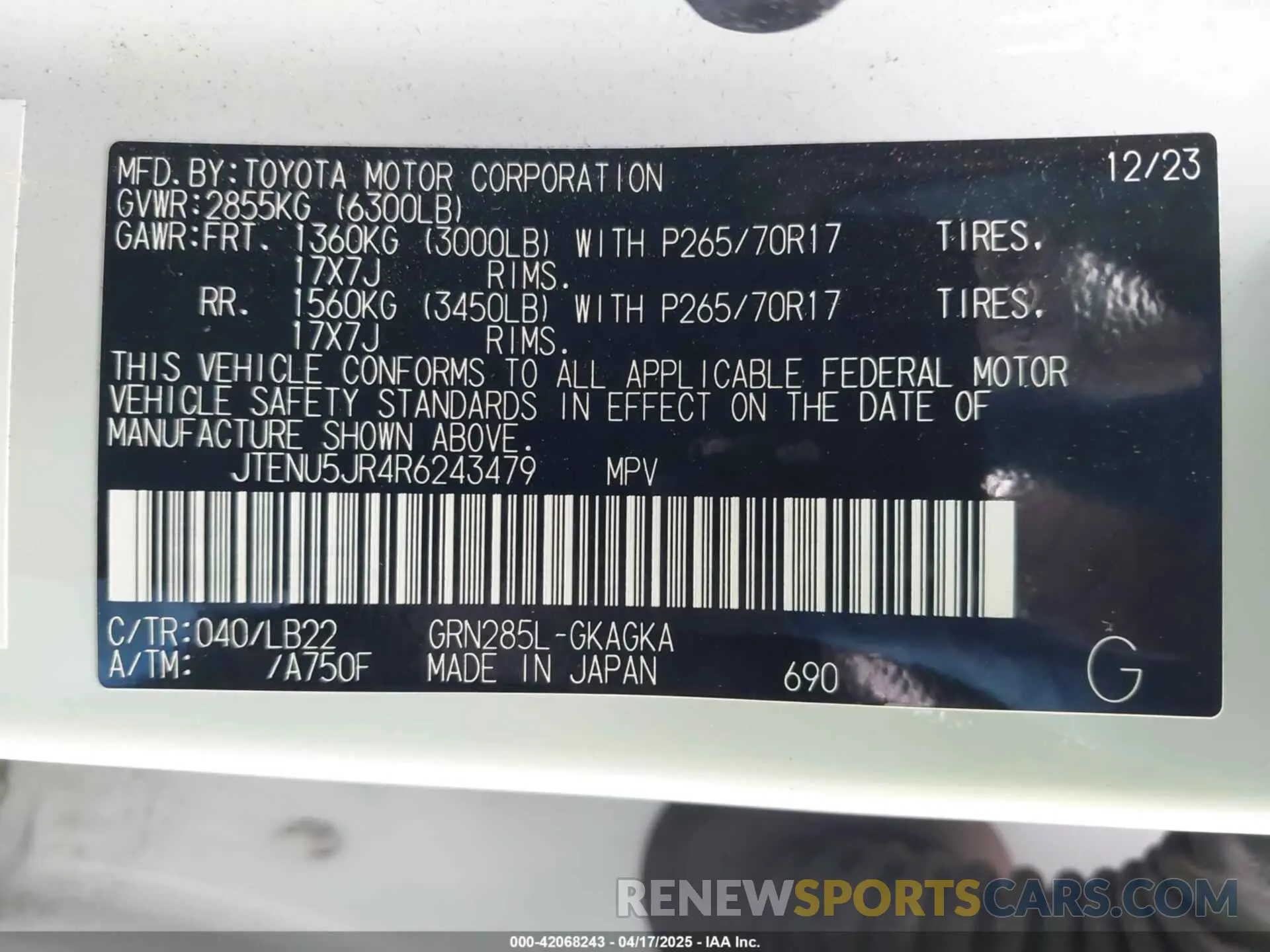 9 fotografías del automóvil dañado JTENU5JR4R6243479 TOYOTA 4RUNNER 2024