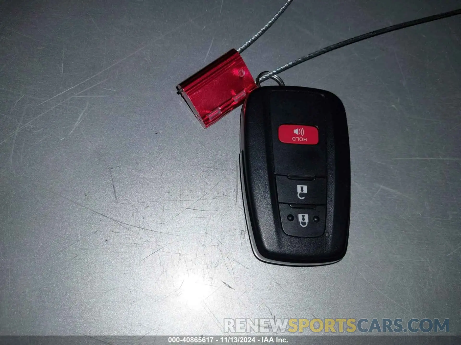 11 fotografías del automóvil dañado JTENU5JR5R6276569 TOYOTA 4RUNNER 2024
