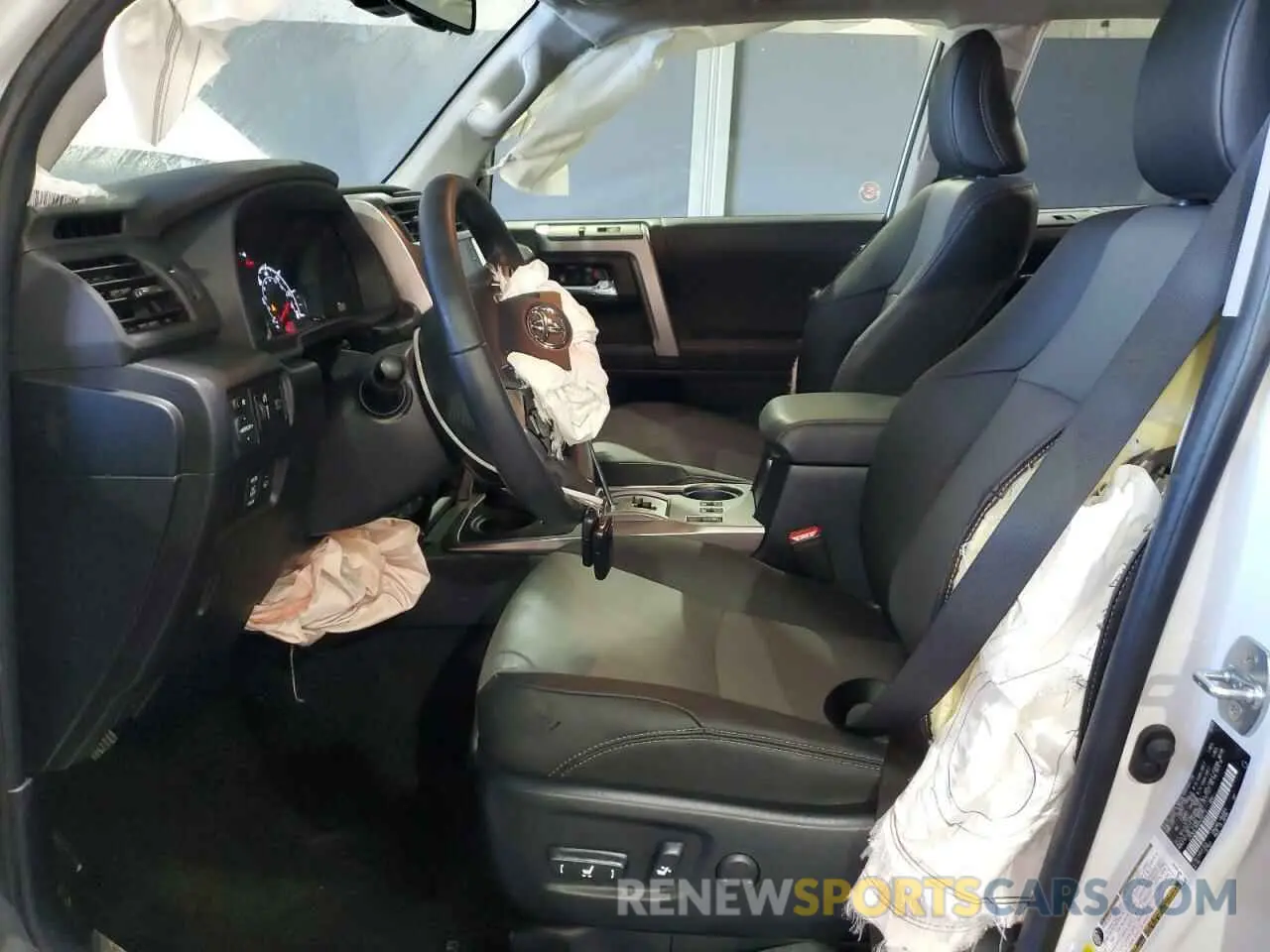 7 fotografías del automóvil dañado JTENU5JR6R6268772 TOYOTA 4RUNNER 2024