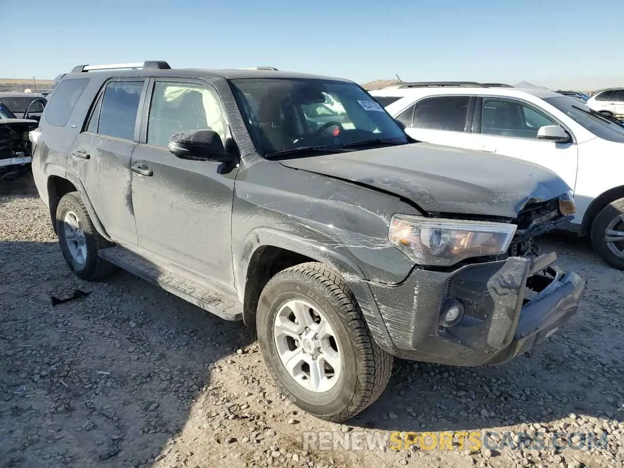 4 fotografías del automóvil dañado JTENU5JR6R6273941 TOYOTA 4RUNNER 2024