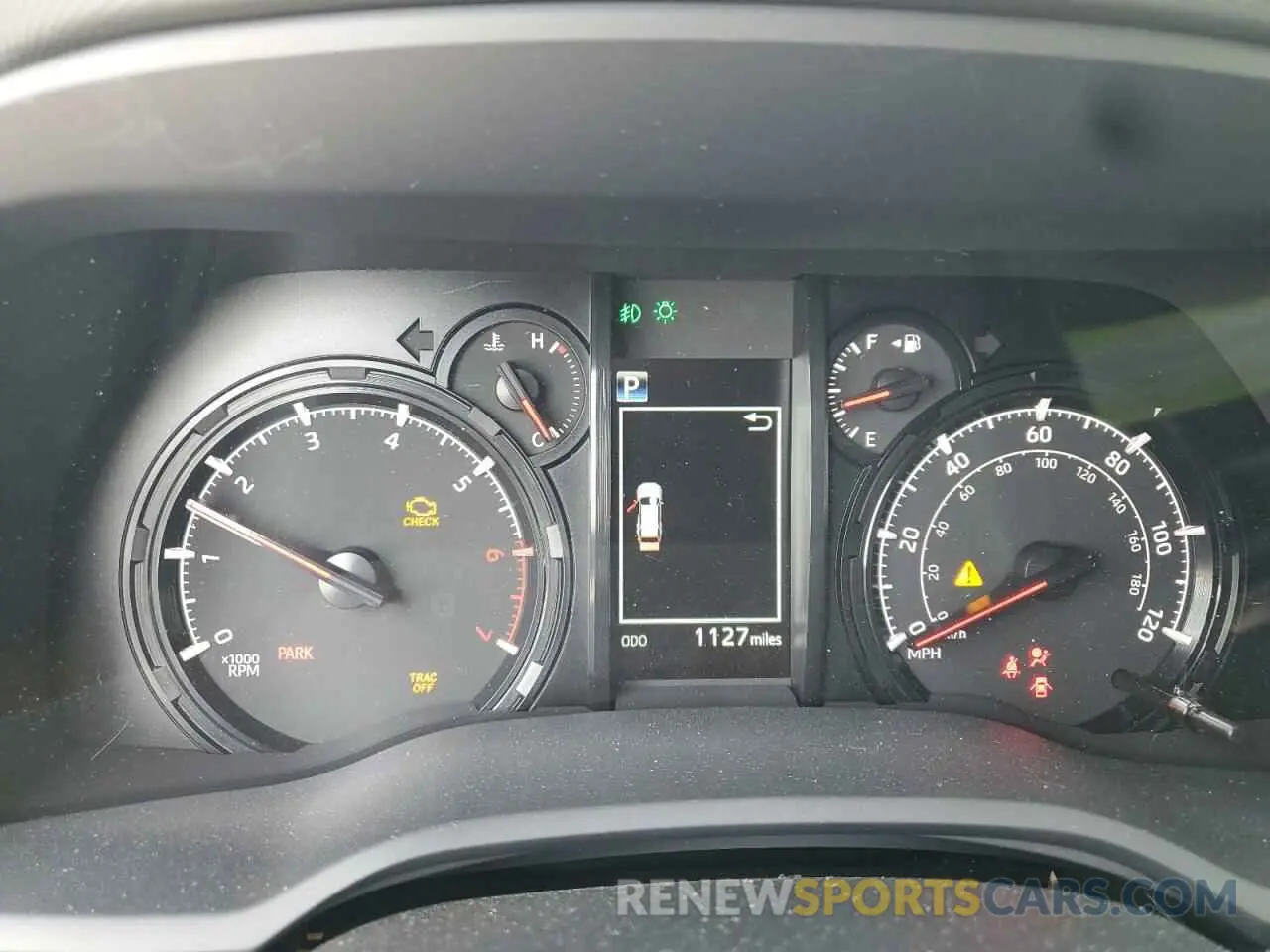 9 fotografías del automóvil dañado JTENU5JR7R6259854 TOYOTA 4RUNNER 2024