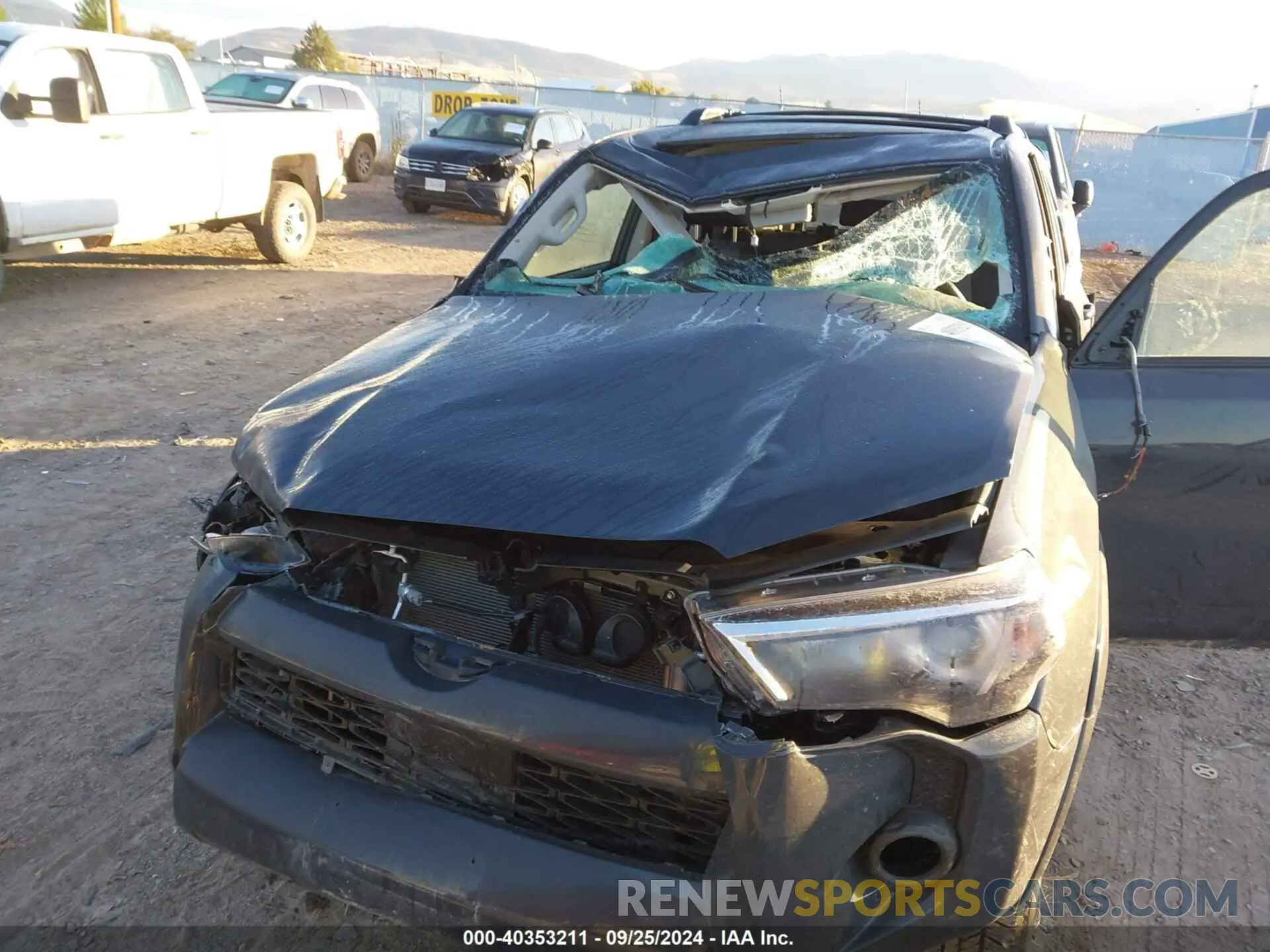 6 fotografías del automóvil dañado JTENU5JR8R6295648 TOYOTA 4RUNNER 2024