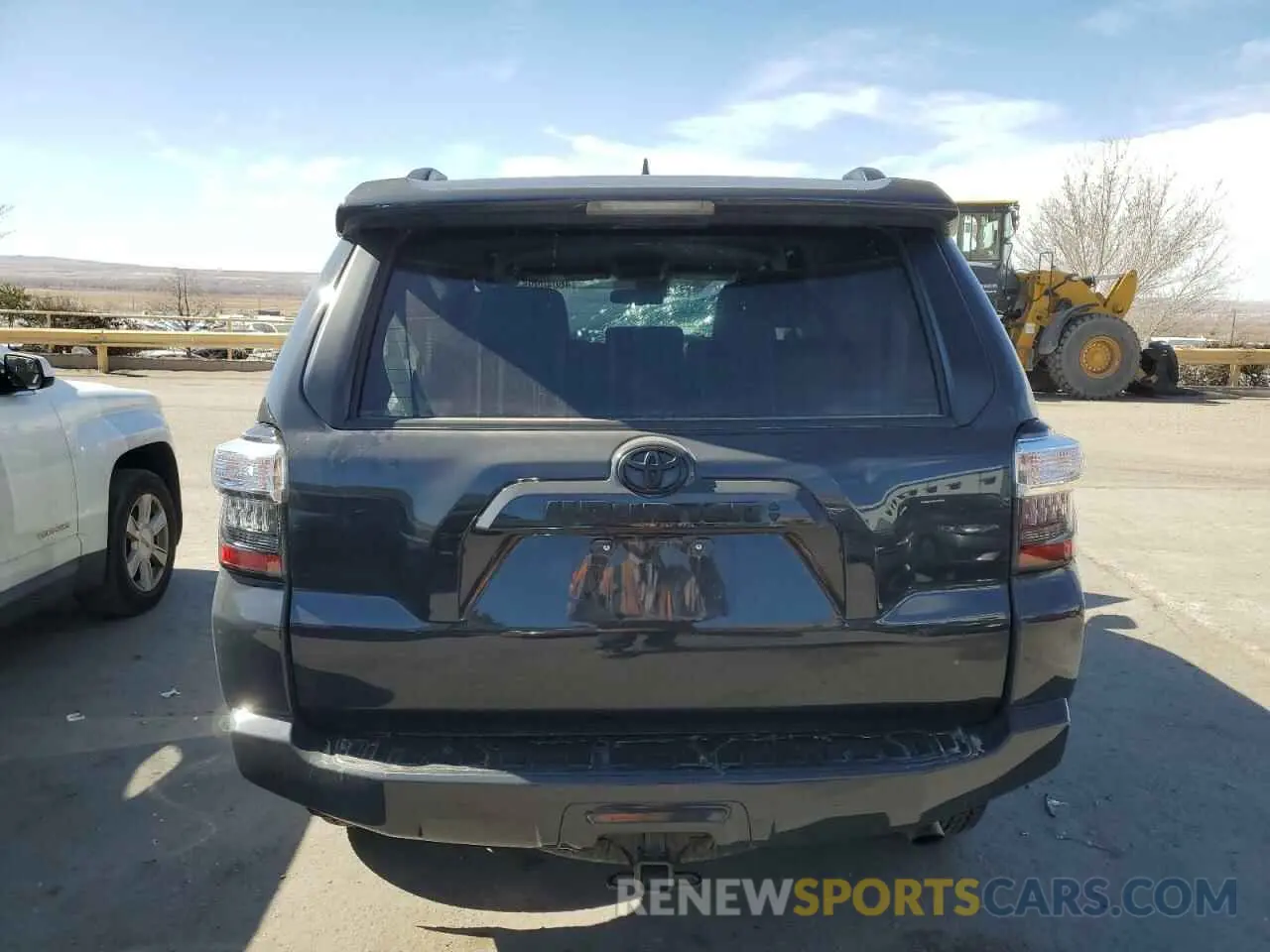 6 fotografías del automóvil dañado JTENU5JR9R6303563 TOYOTA 4RUNNER 2024
