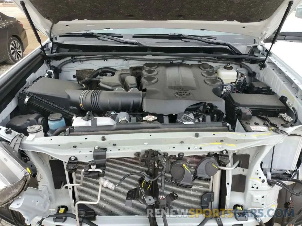 12 fotografías del automóvil dañado JTENU5JRXR6302745 TOYOTA 4RUNNER 2024