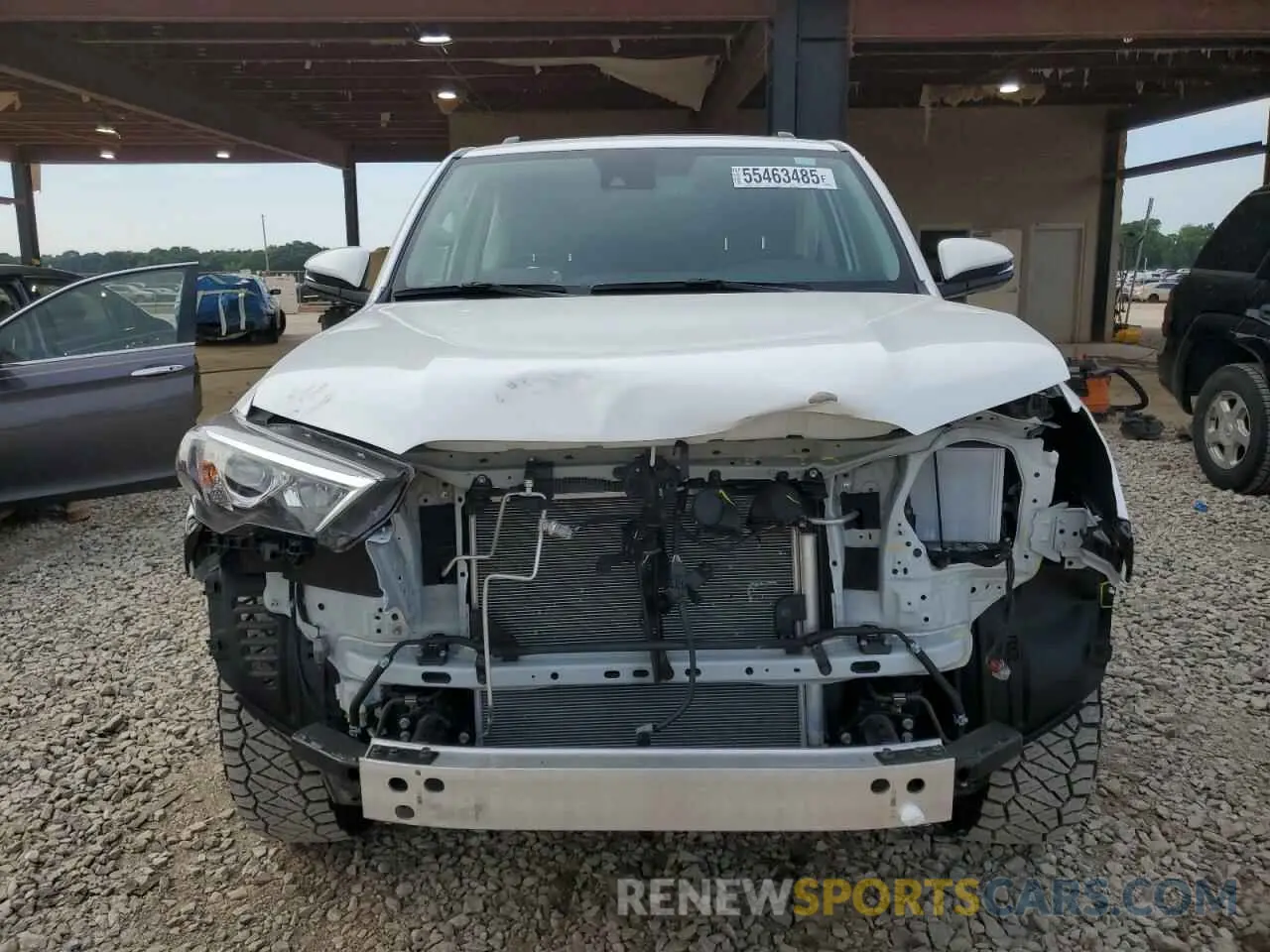 5 fotografías del automóvil dañado JTENU5JRXR6302745 TOYOTA 4RUNNER 2024