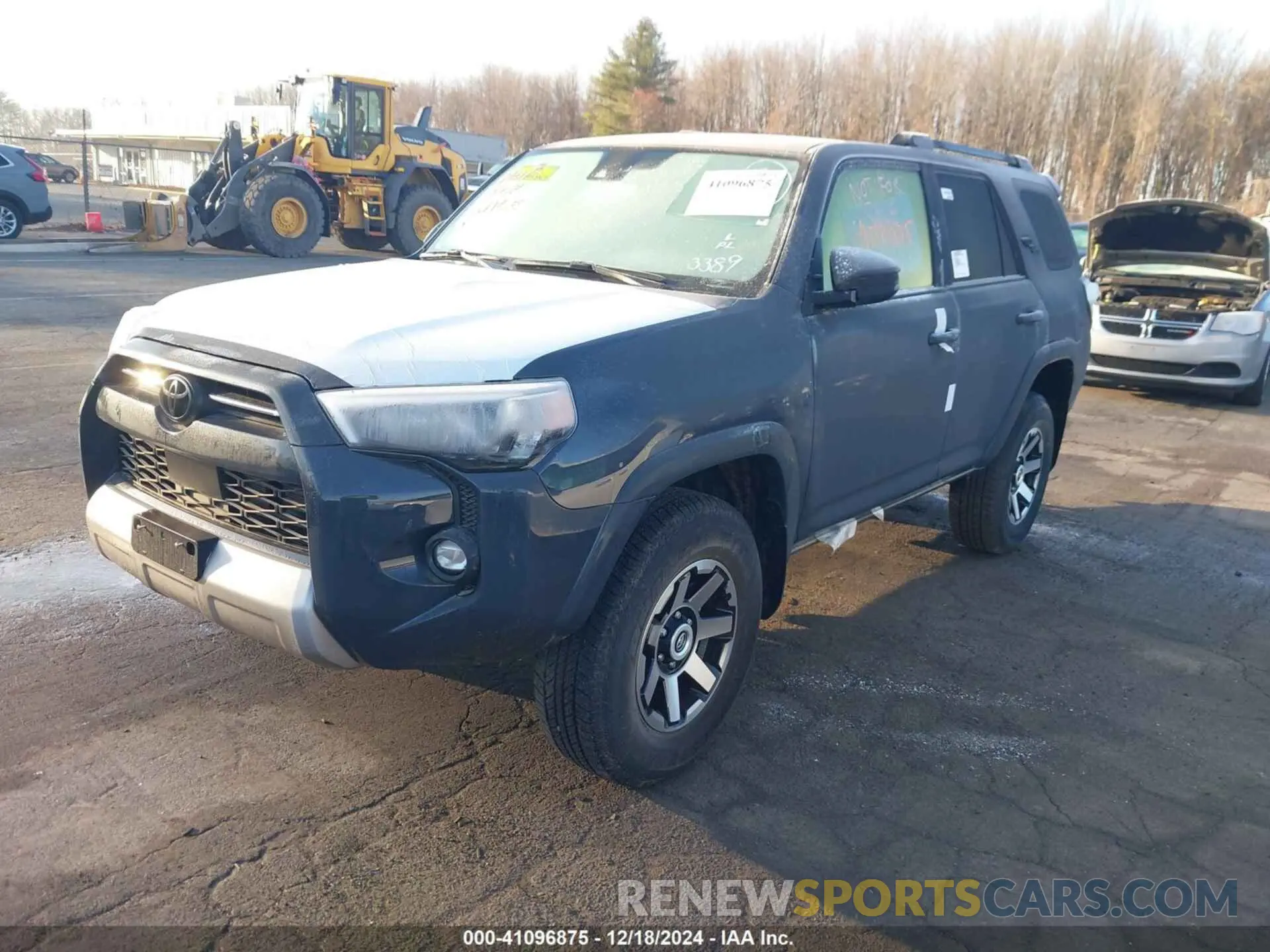 2 fotografías del automóvil dañado JTEPU5JR4R6286907 TOYOTA 4RUNNER 2024