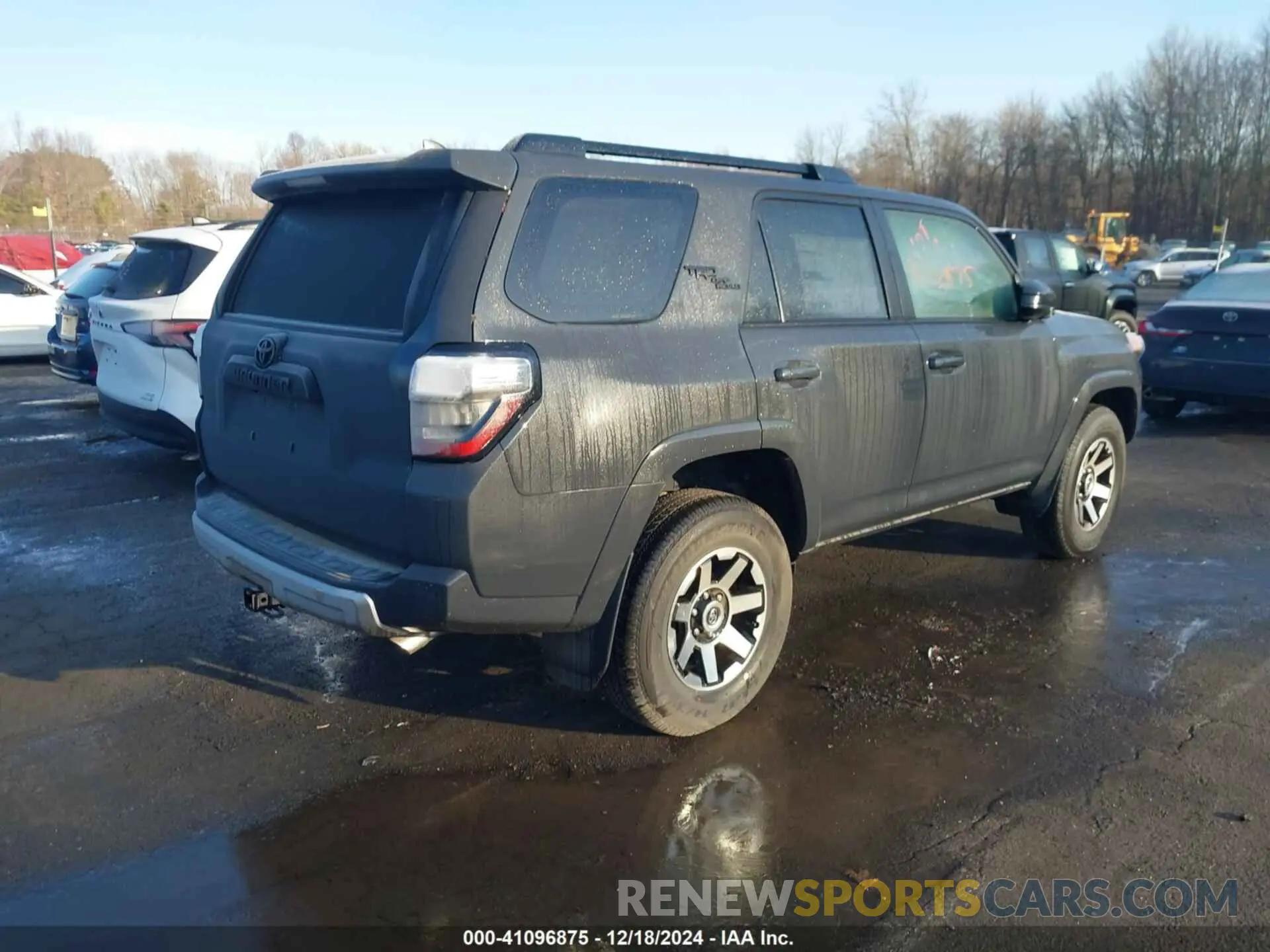 4 fotografías del automóvil dañado JTEPU5JR4R6286907 TOYOTA 4RUNNER 2024