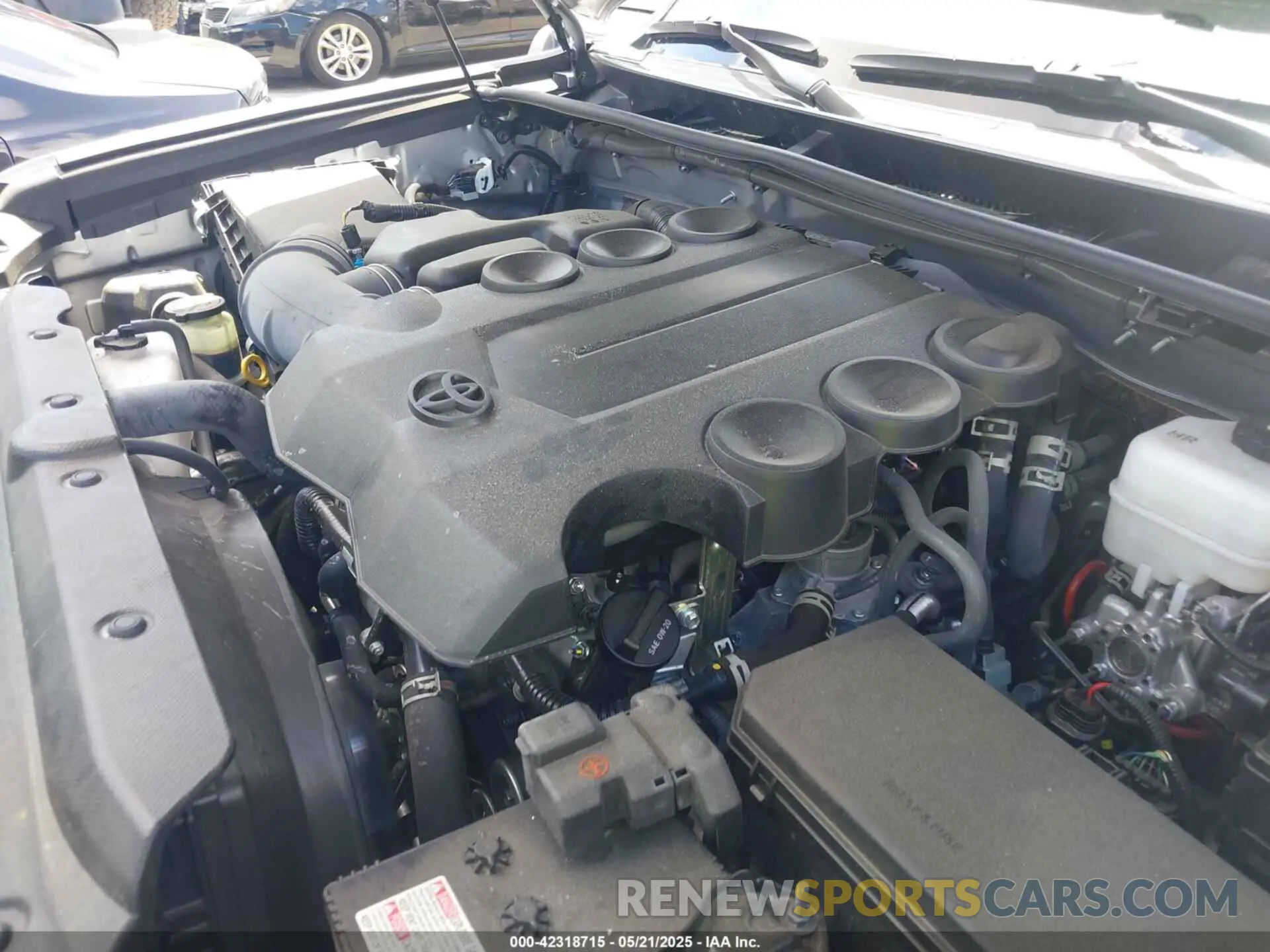 10 fotografías del automóvil dañado JTEPU5JR7R6256199 TOYOTA 4RUNNER 2024