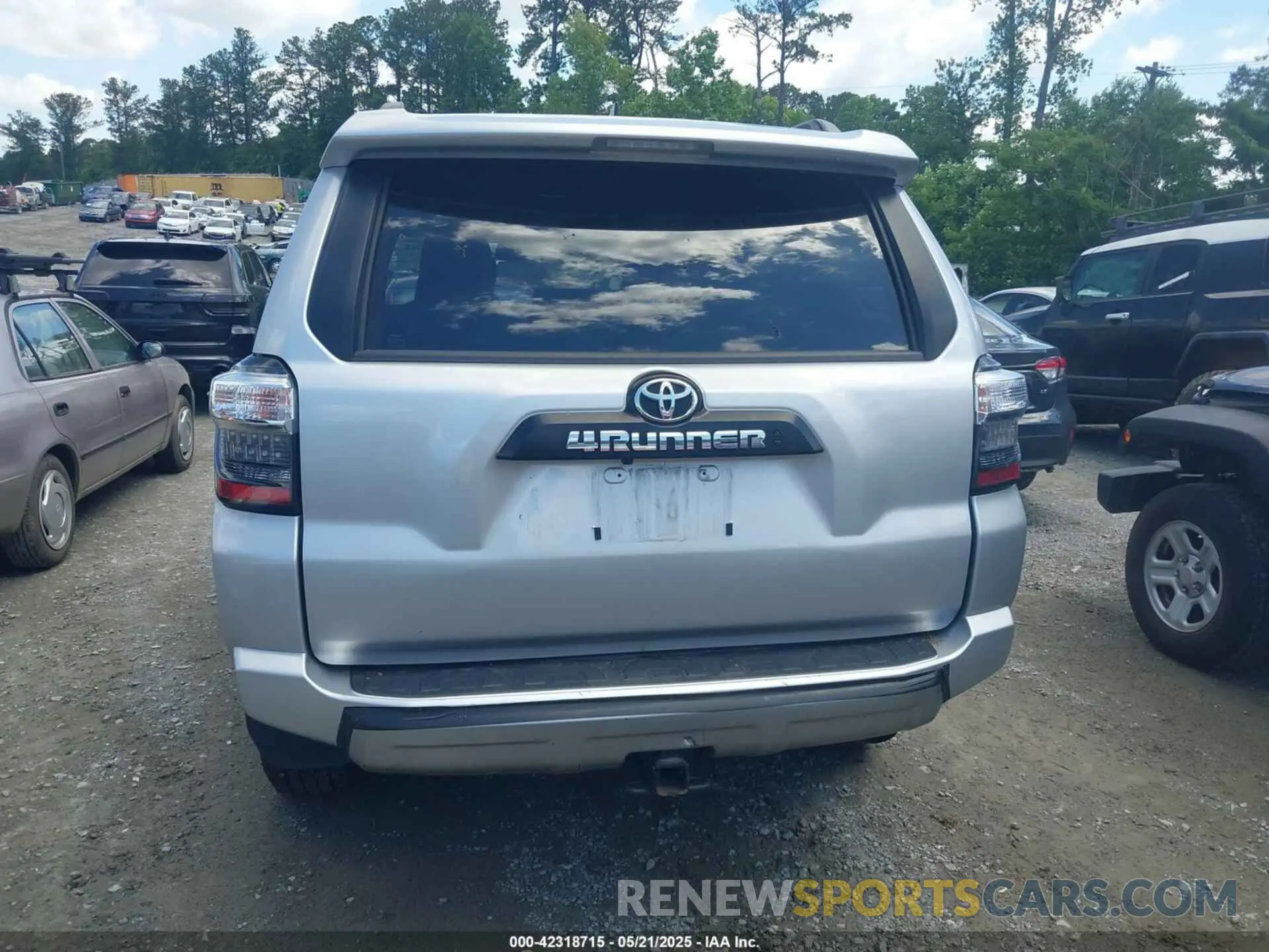16 fotografías del automóvil dañado JTEPU5JR7R6256199 TOYOTA 4RUNNER 2024