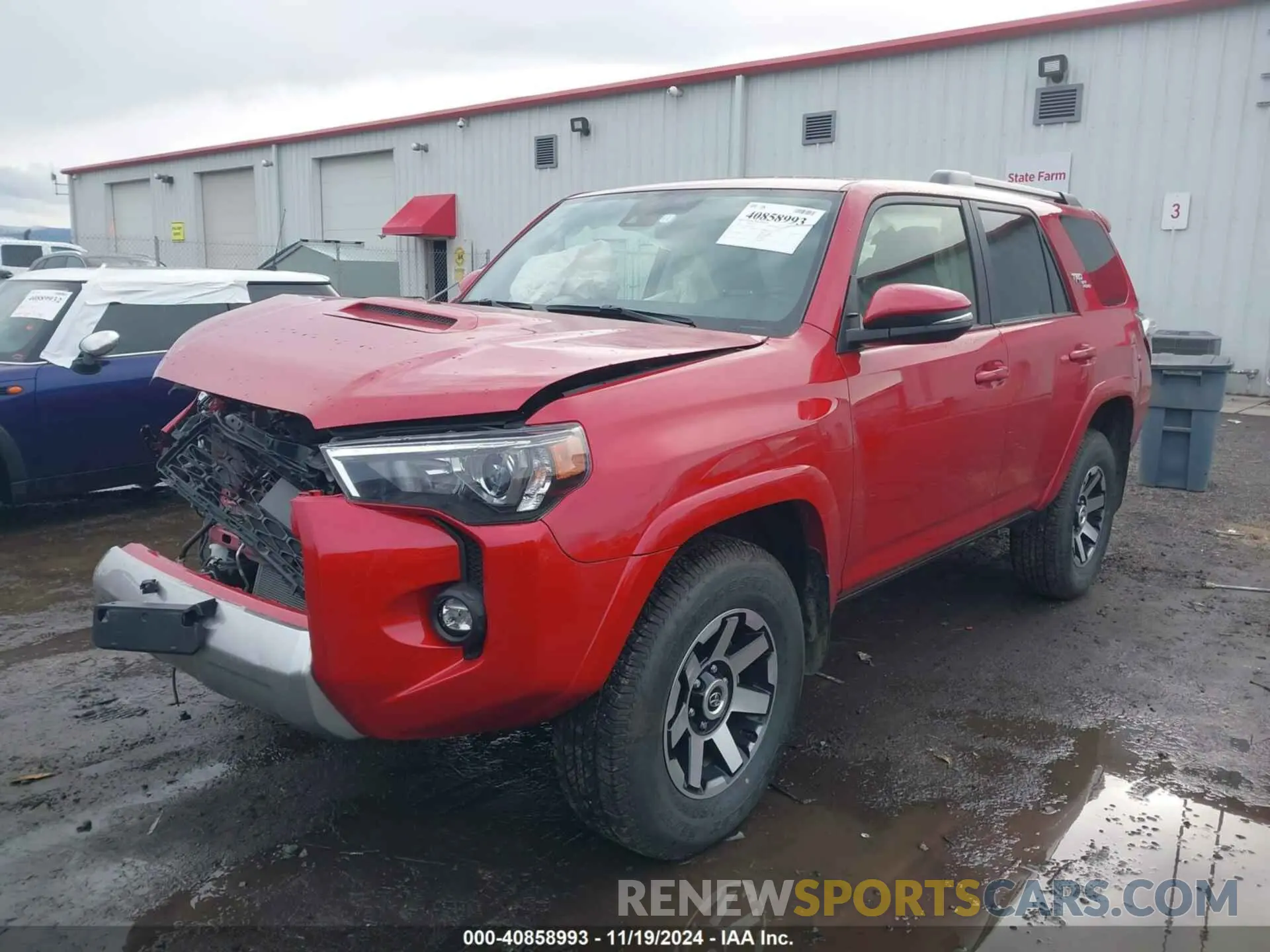 2 fotografías del automóvil dañado JTERU5JR0R6215843 TOYOTA 4RUNNER 2024