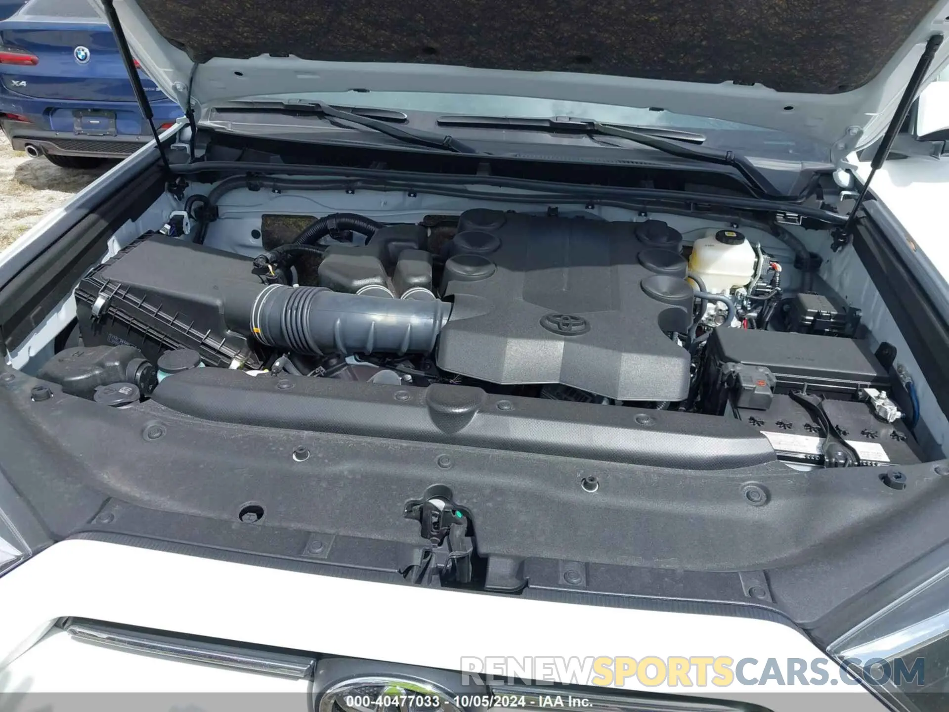 10 fotografías del automóvil dañado JTERU5JR1R6258037 TOYOTA 4RUNNER 2024