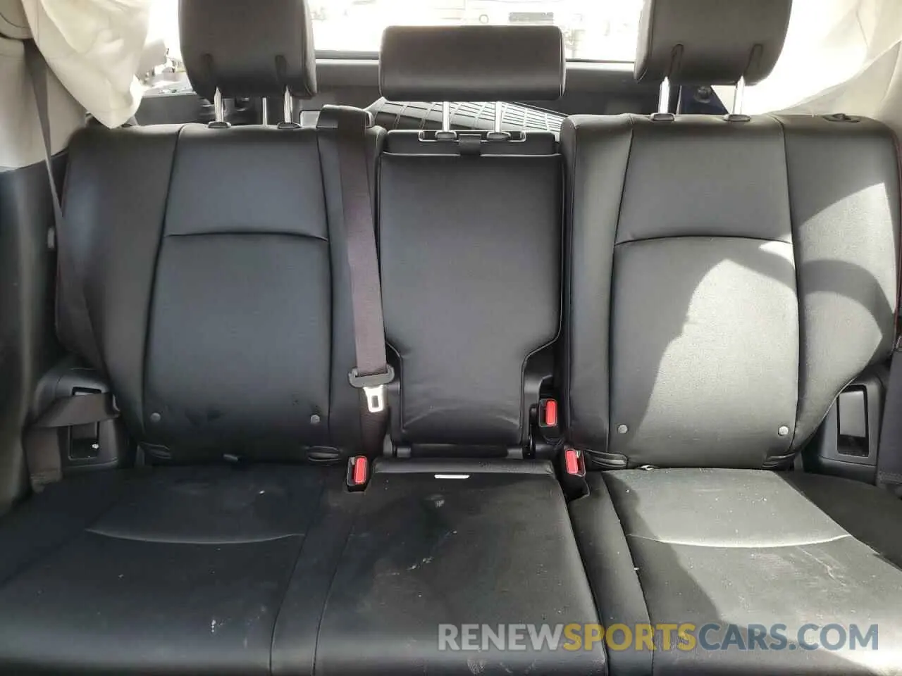 10 fotografías del automóvil dañado JTERU5JR2R6292519 TOYOTA 4RUNNER 2024