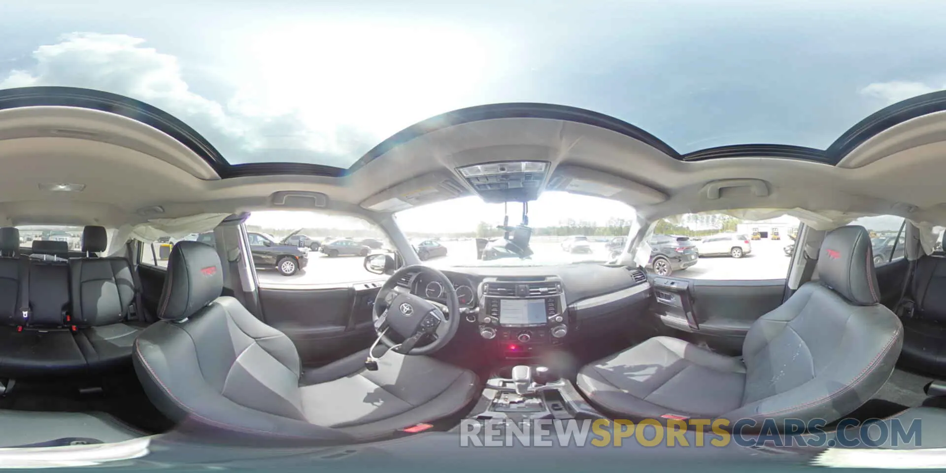 13 fotografías del automóvil dañado JTERU5JR2R6292519 TOYOTA 4RUNNER 2024