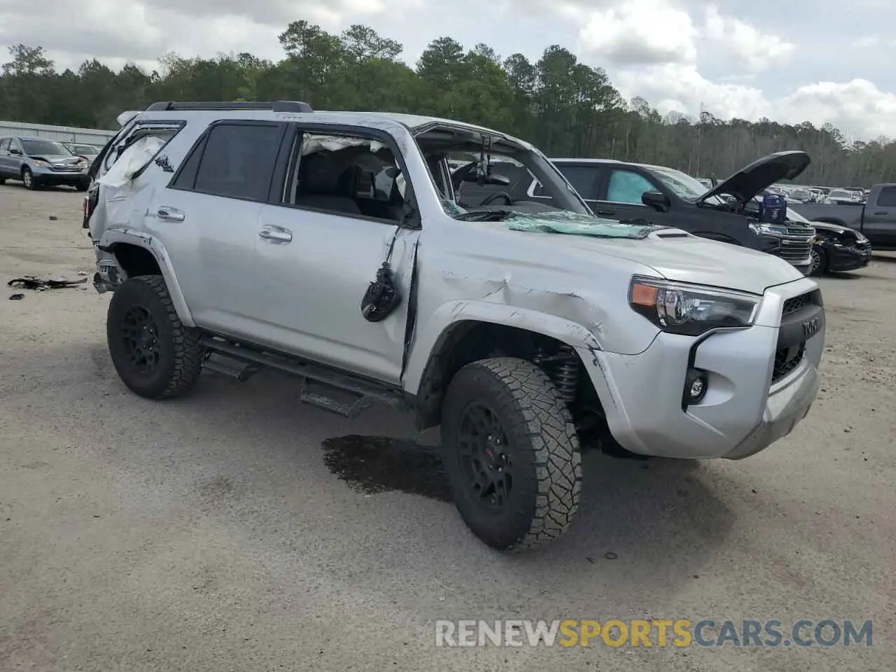 4 fotografías del automóvil dañado JTERU5JR2R6292519 TOYOTA 4RUNNER 2024