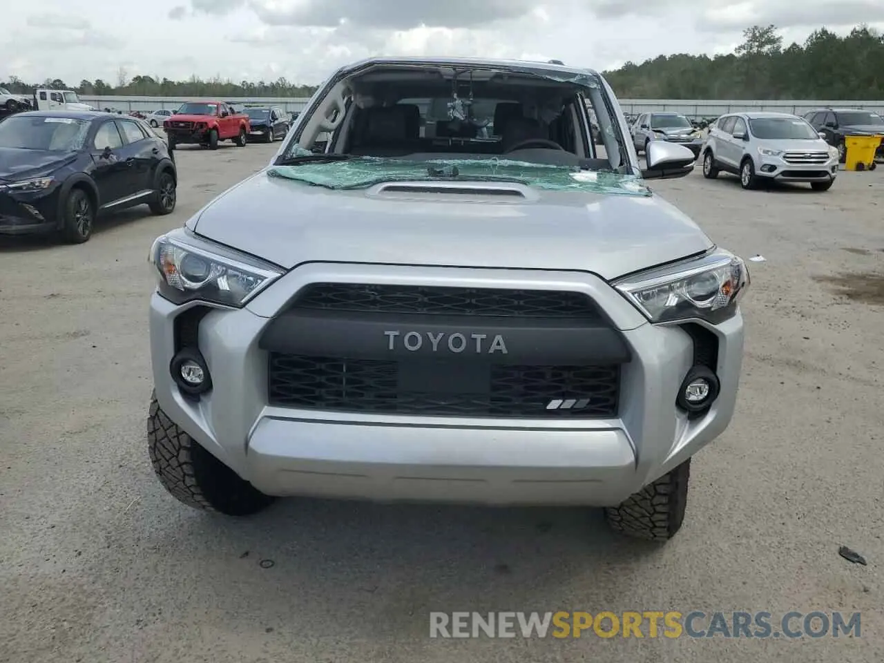 5 fotografías del automóvil dañado JTERU5JR2R6292519 TOYOTA 4RUNNER 2024