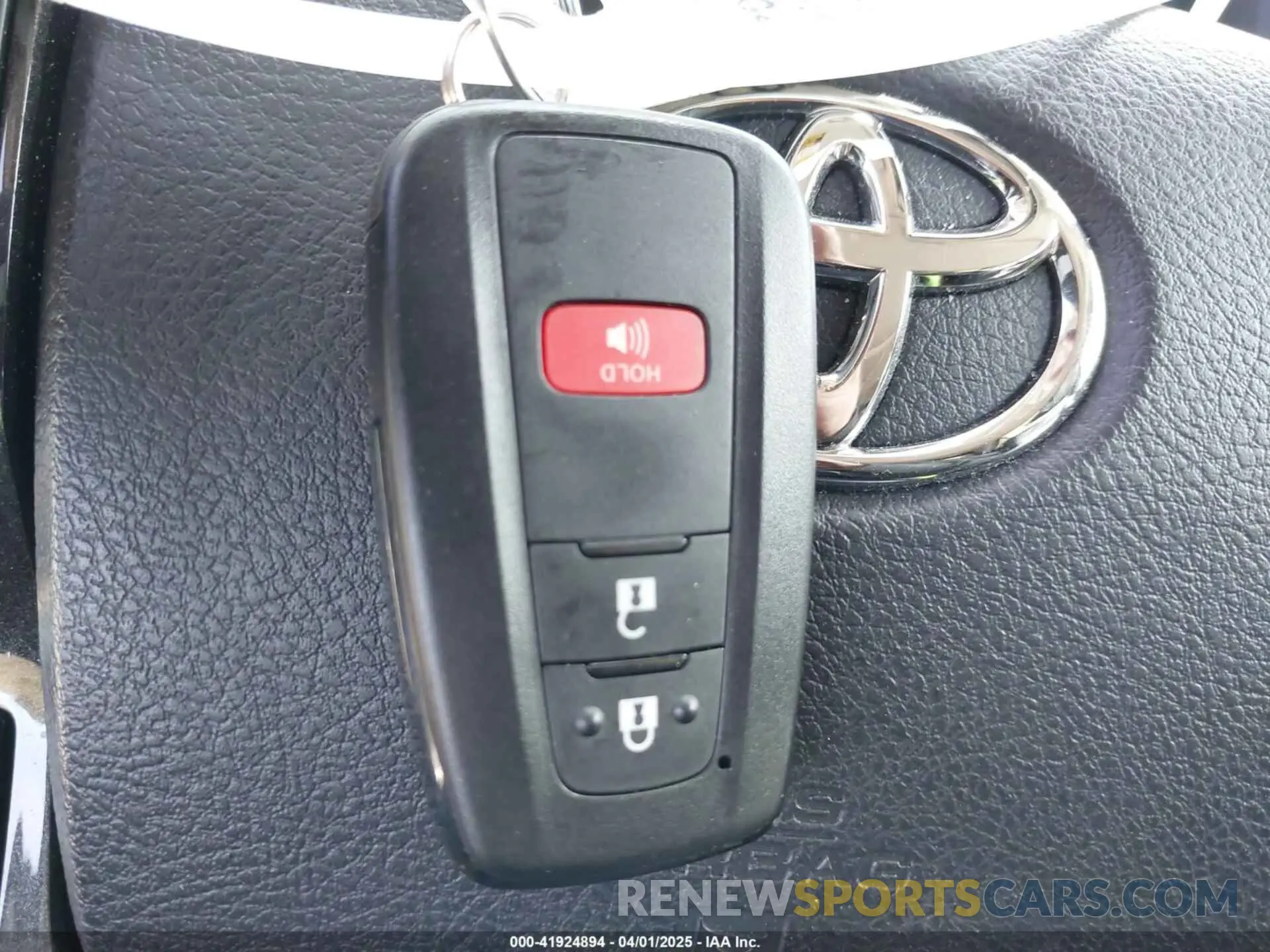 11 fotografías del automóvil dañado JTERU5JR5R6263743 TOYOTA 4RUNNER 2024