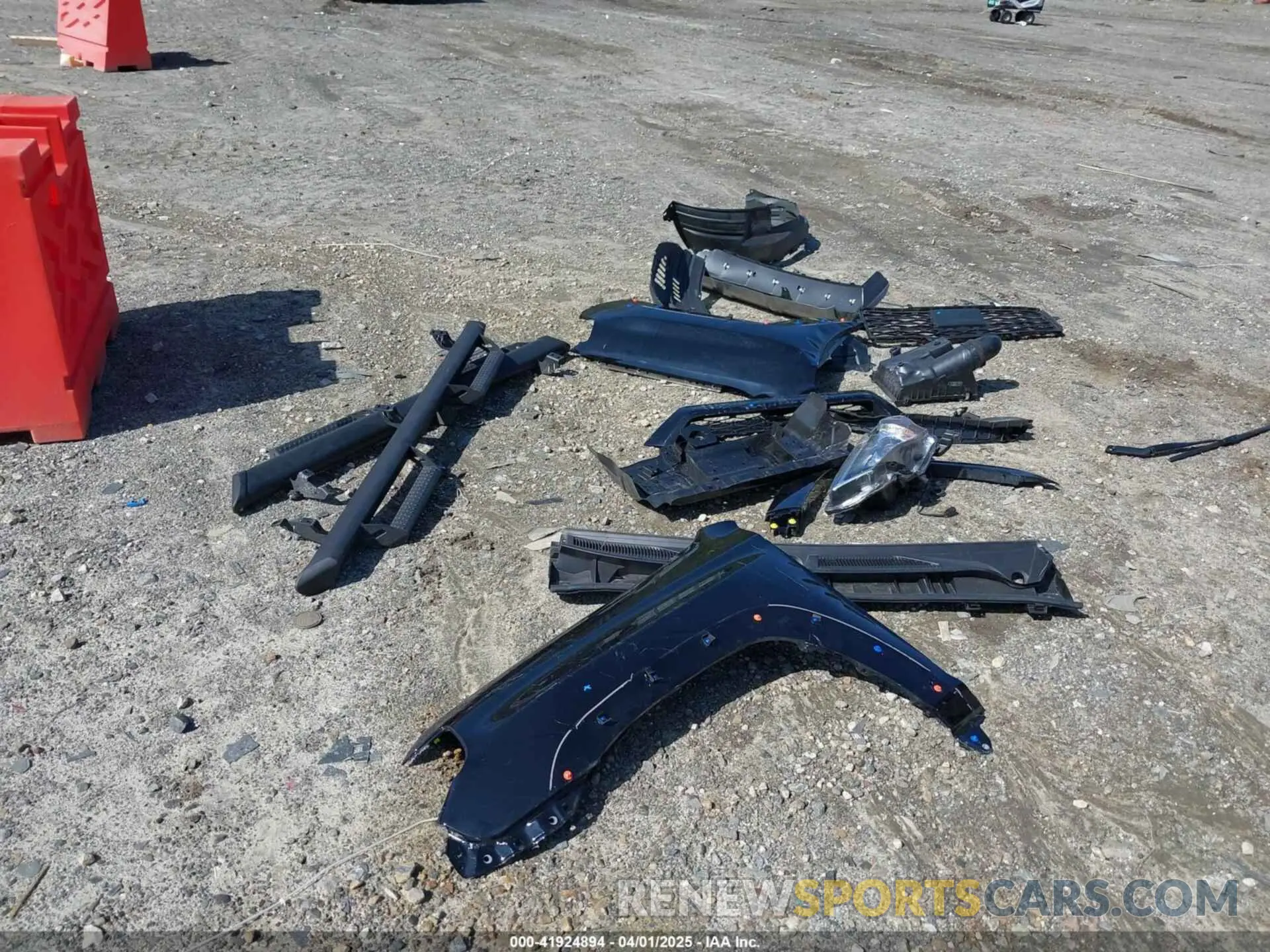 12 fotografías del automóvil dañado JTERU5JR5R6263743 TOYOTA 4RUNNER 2024