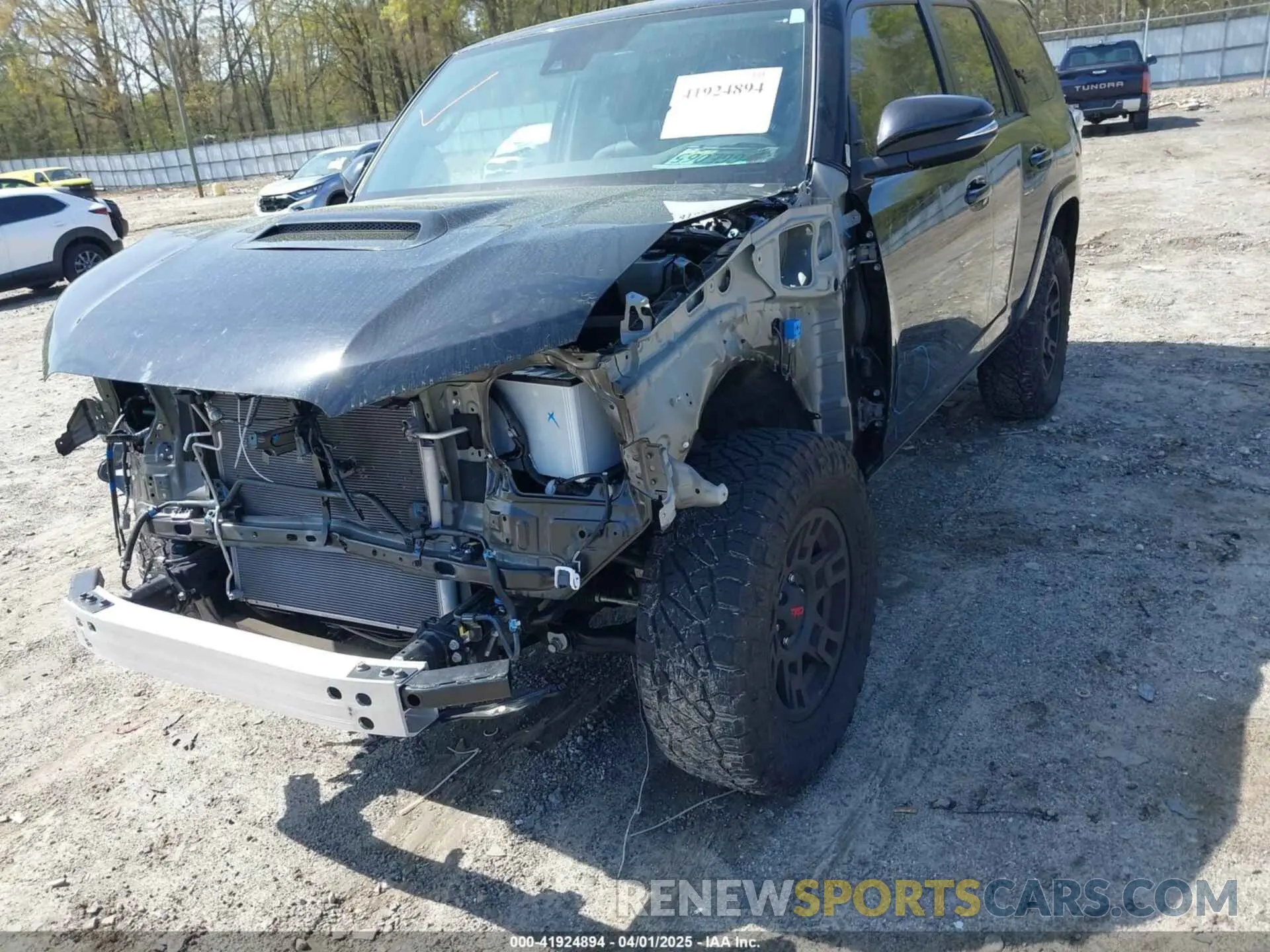 18 fotografías del automóvil dañado JTERU5JR5R6263743 TOYOTA 4RUNNER 2024
