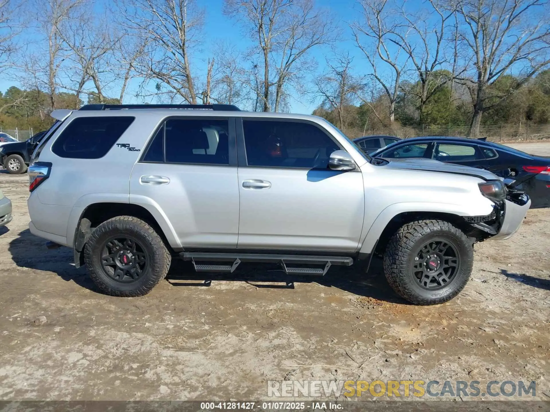 14 fotografías del automóvil dañado JTERU5JR6R6255876 TOYOTA 4RUNNER 2024