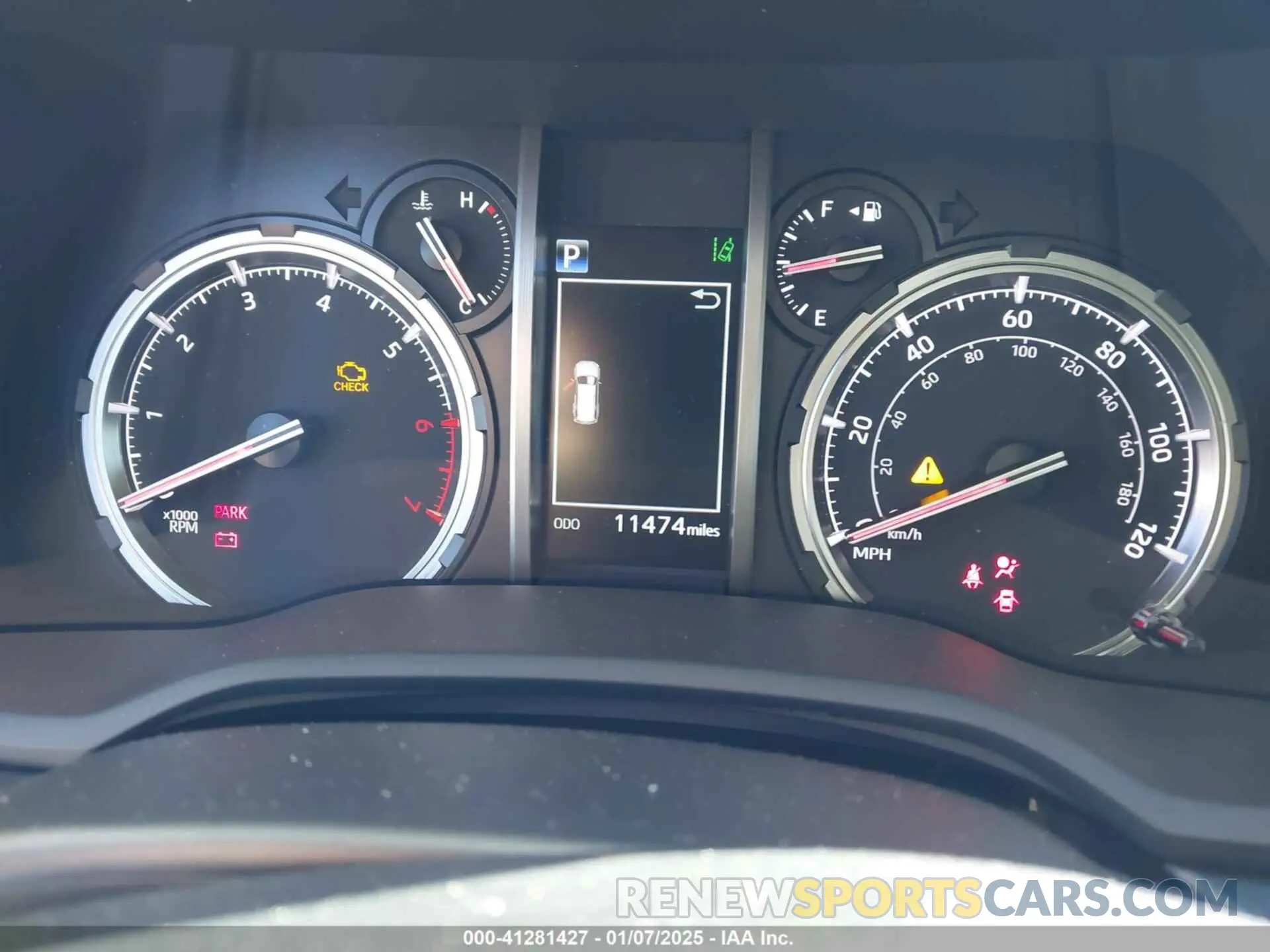 7 fotografías del automóvil dañado JTERU5JR6R6255876 TOYOTA 4RUNNER 2024
