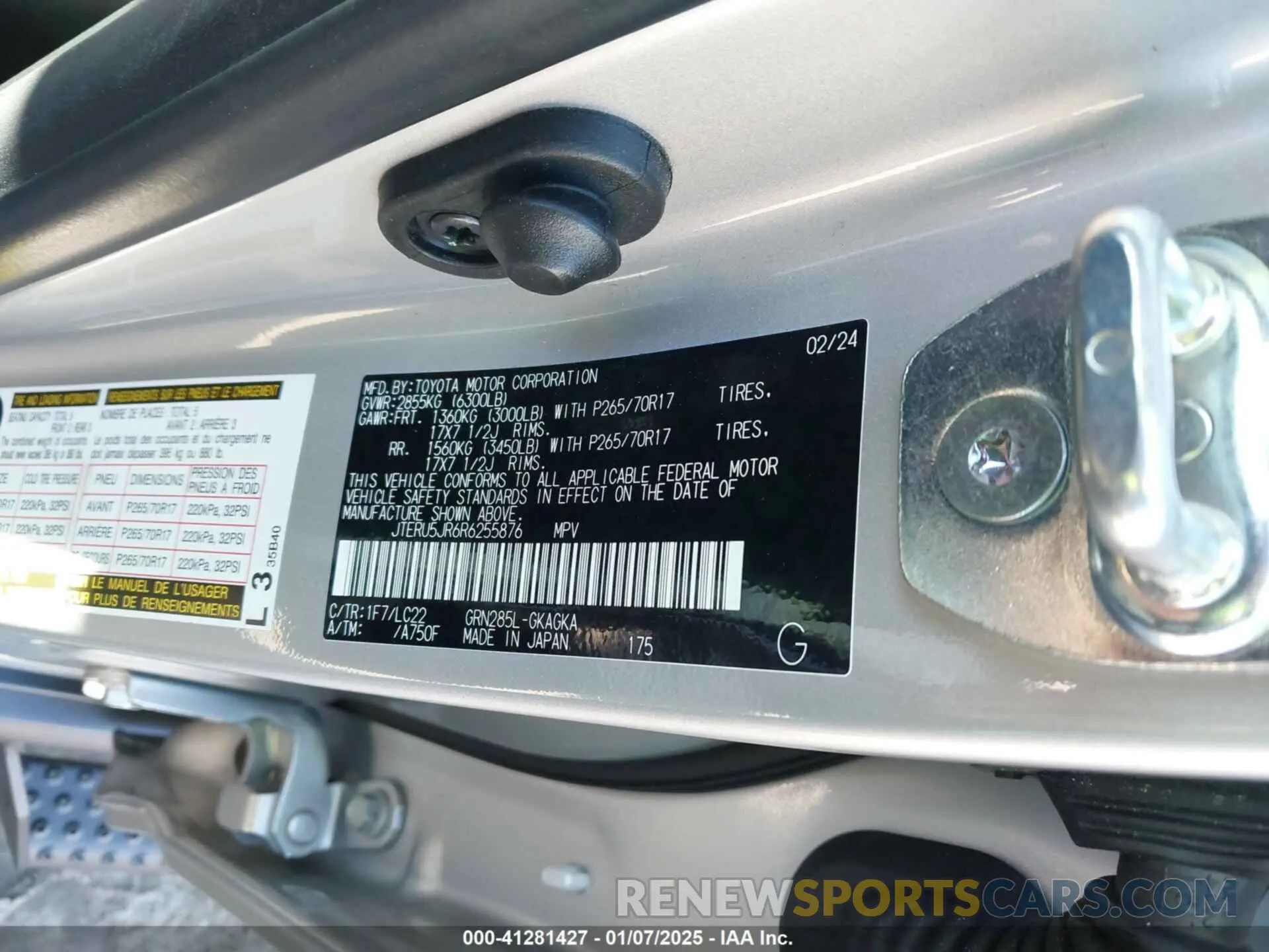 9 fotografías del automóvil dañado JTERU5JR6R6255876 TOYOTA 4RUNNER 2024