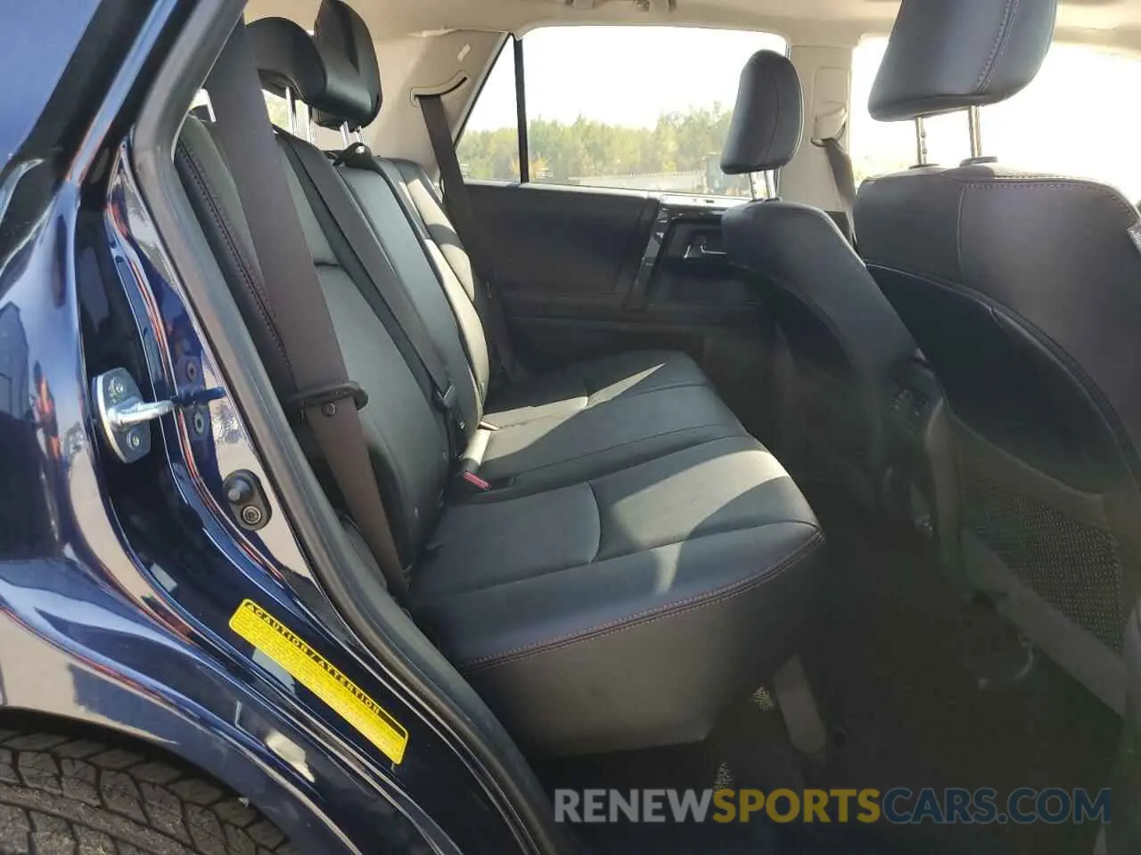 11 fotografías del automóvil dañado JTERU5JR7R6260987 TOYOTA 4RUNNER 2024