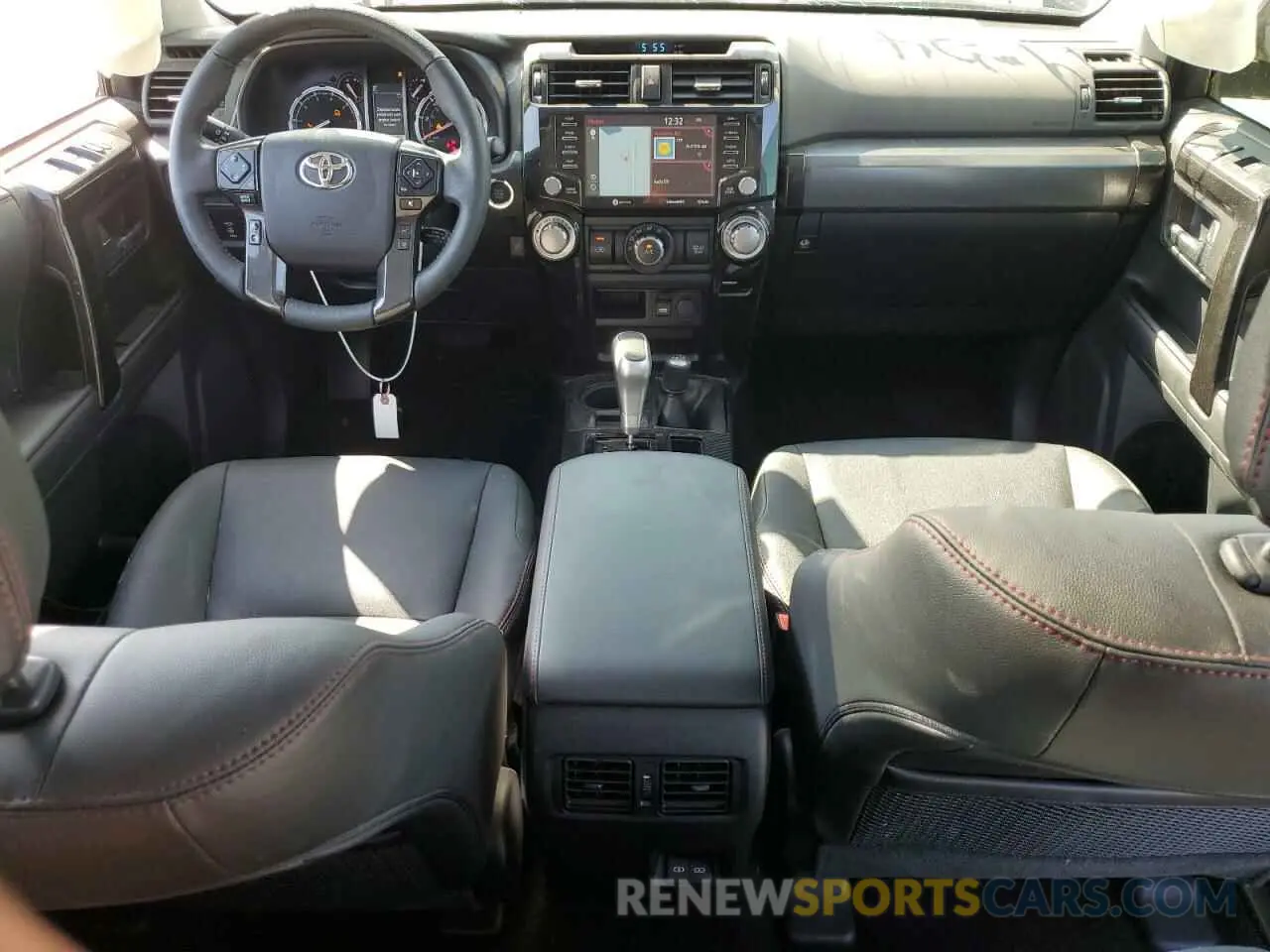 8 fotografías del automóvil dañado JTERU5JR7R6260987 TOYOTA 4RUNNER 2024