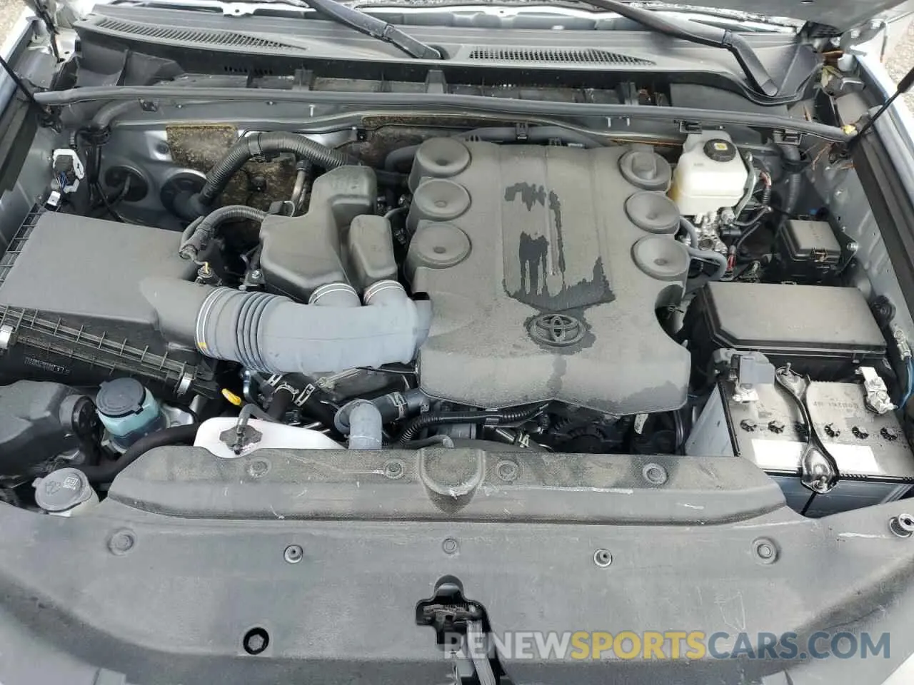 11 fotografías del automóvil dañado JTERU5JR7R6262870 TOYOTA 4RUNNER 2024