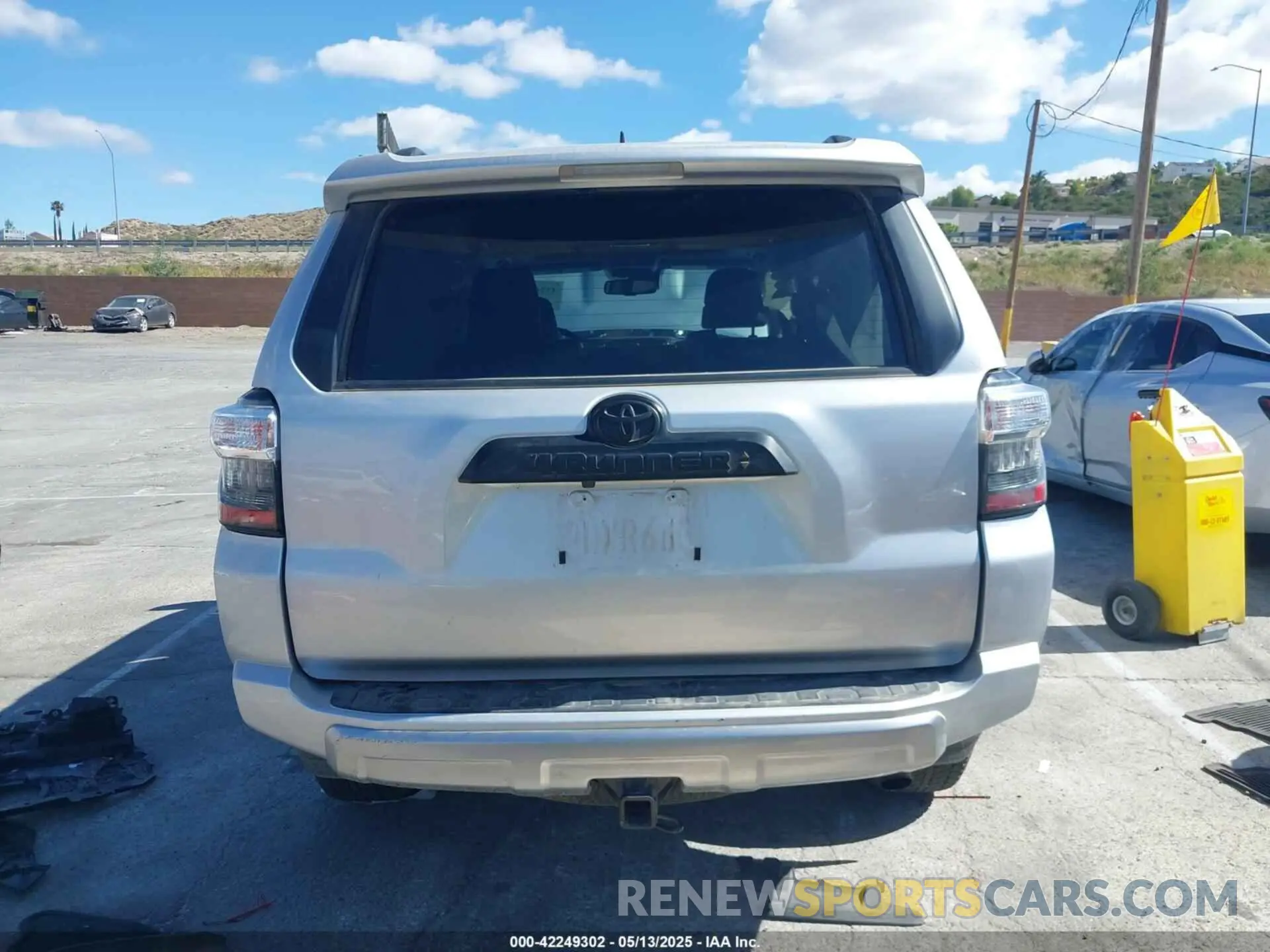 15 fotografías del automóvil dañado JTERU5JR7R6269835 TOYOTA 4RUNNER 2024