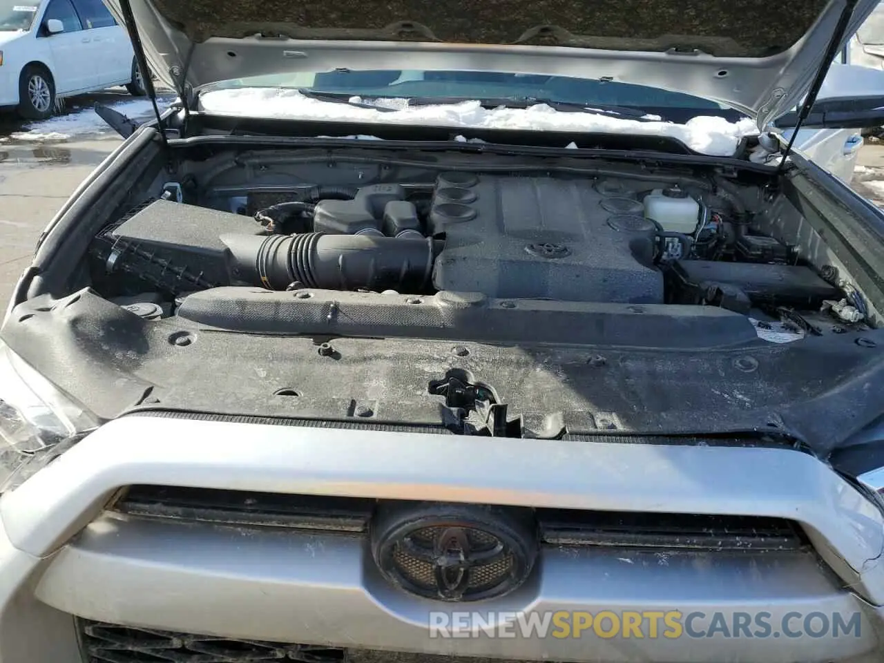 13 fotografías del automóvil dañado JTERU5JR7R6293407 TOYOTA 4RUNNER 2024