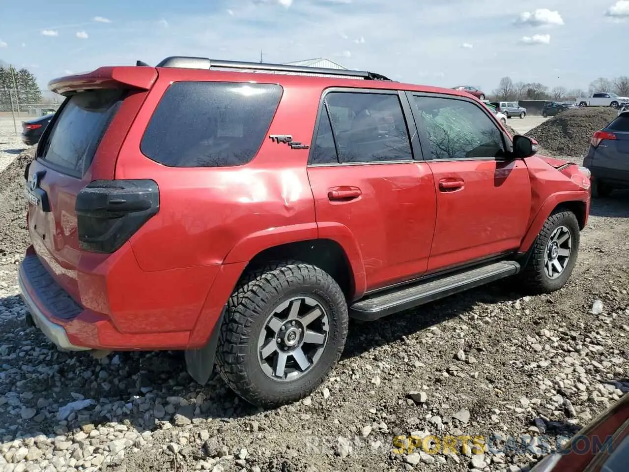 3 fotografías del automóvil dañado JTERU5JR9R6222306 TOYOTA 4RUNNER 2024