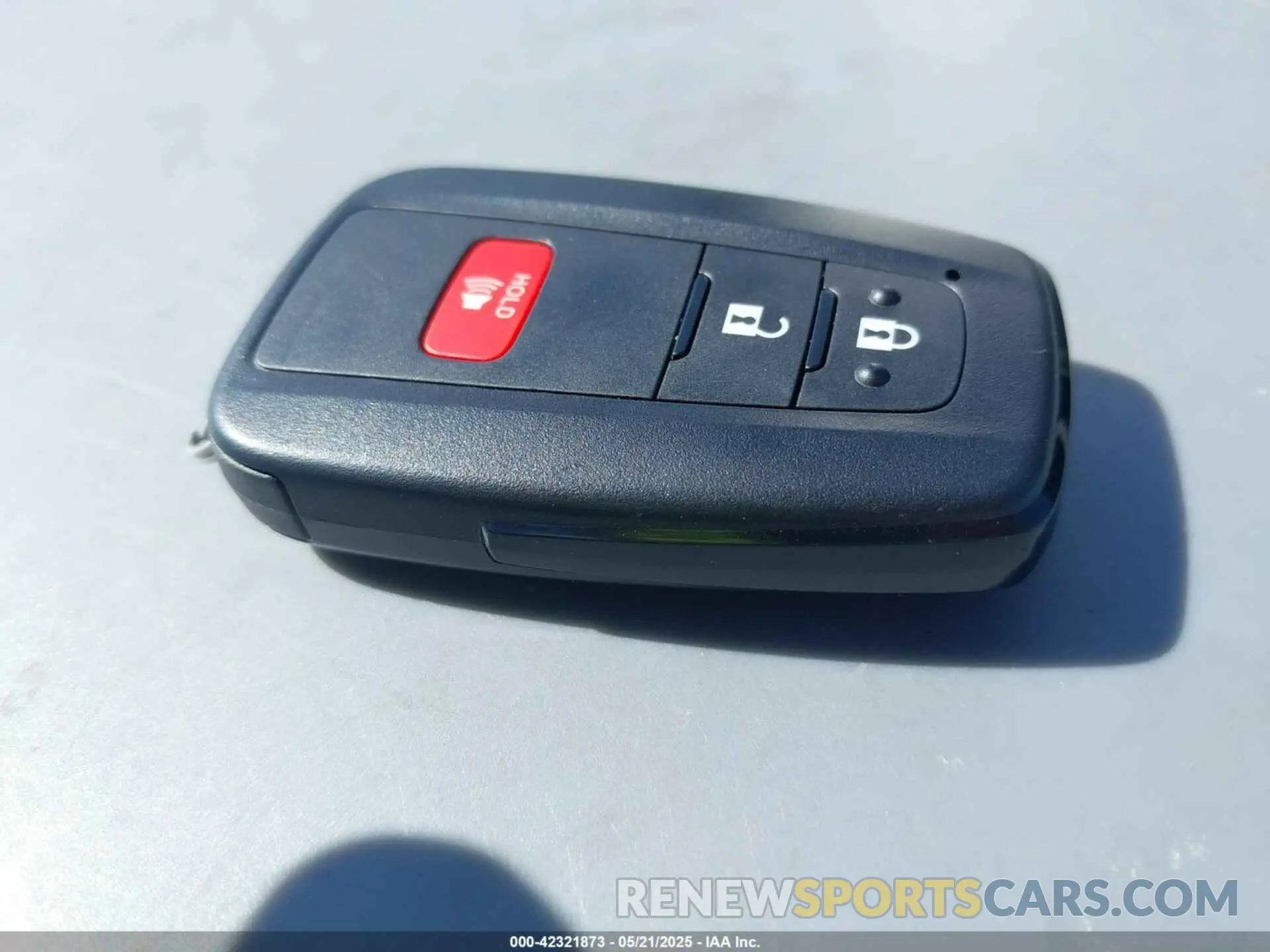 11 fotografías del automóvil dañado JTERU5JR9R6307811 TOYOTA 4RUNNER 2024