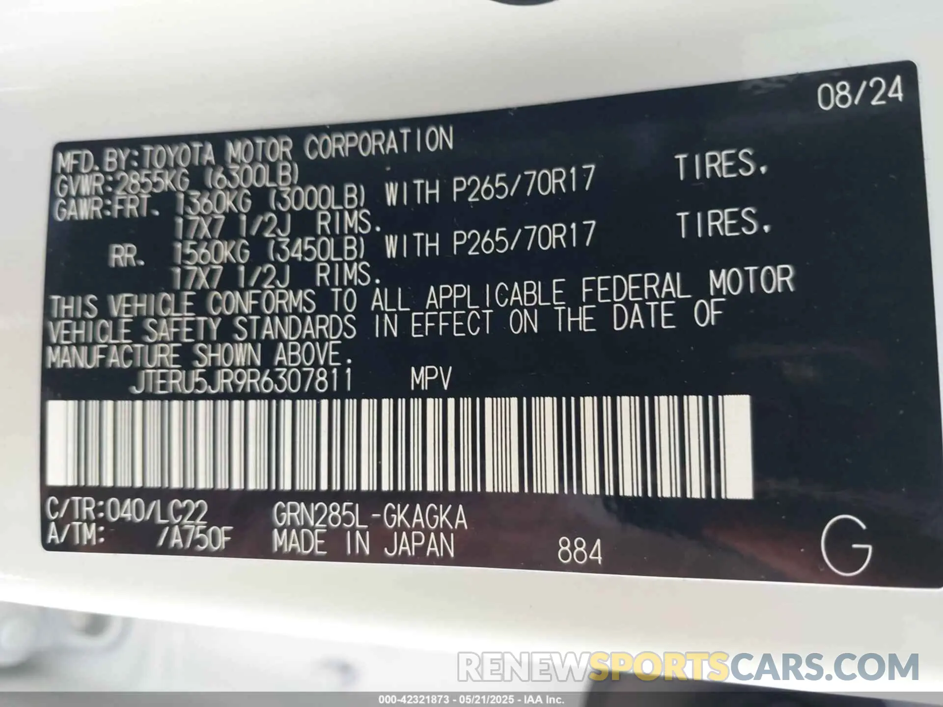 9 fotografías del automóvil dañado JTERU5JR9R6307811 TOYOTA 4RUNNER 2024