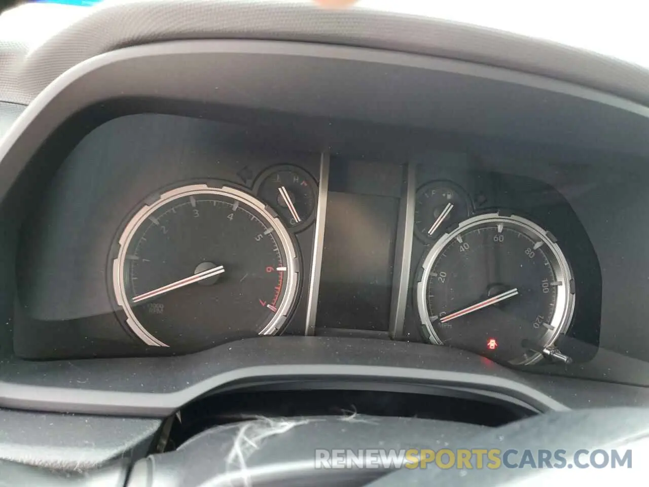 9 fotografías del automóvil dañado JTERU5JRXR6296169 TOYOTA 4RUNNER 2024