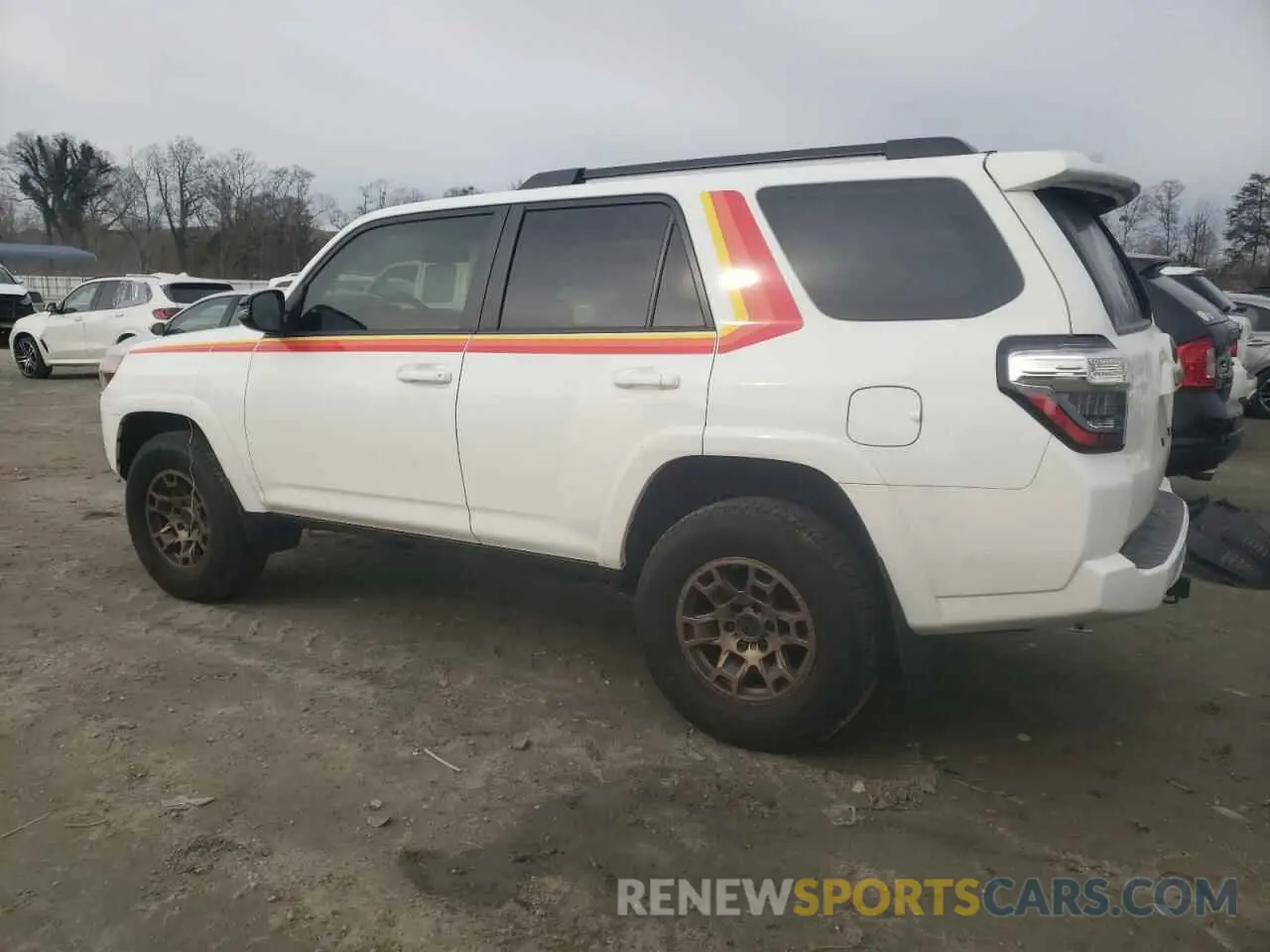 2 fotografías del automóvil dañado JTEUU5JR3P6191786 TOYOTA 4RUNNER 40 2023