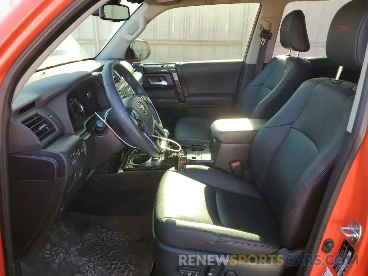 7 fotografías del automóvil dañado JTELU5JR3P6141532 TOYOTA 4RUNNER SE 2023