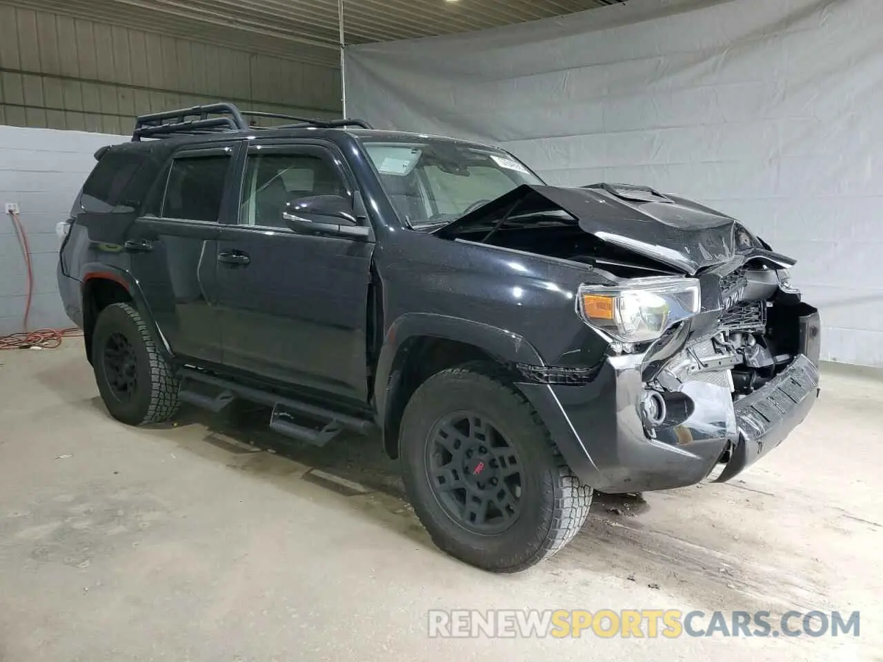 4 fotografías del automóvil dañado JTELU5JR6P6186223 TOYOTA 4RUNNER SE 2023