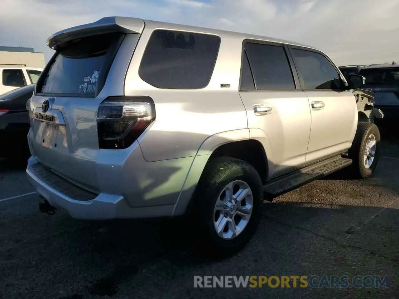 3 fotografías del automóvil dañado JTEMU5JR4P6155010 TOYOTA 4RUNNER SE 2023