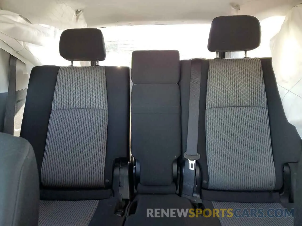 10 fotografías del automóvil dañado JTEMU5JR7P6120994 TOYOTA 4RUNNER SE 2023